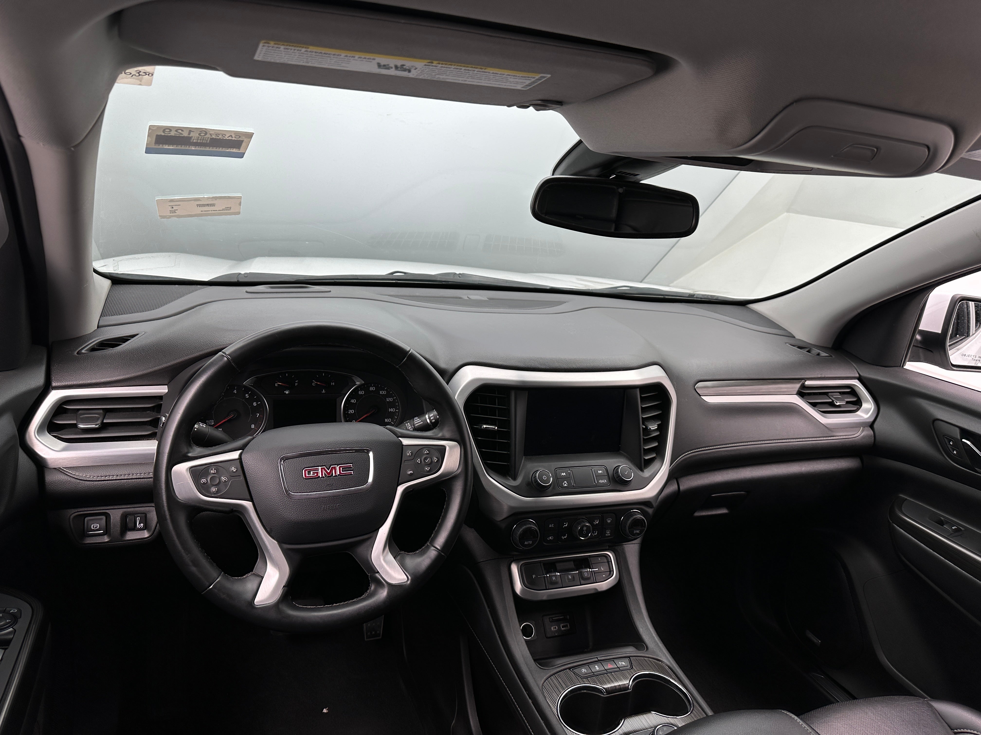 2023 GMC Acadia SLT 2