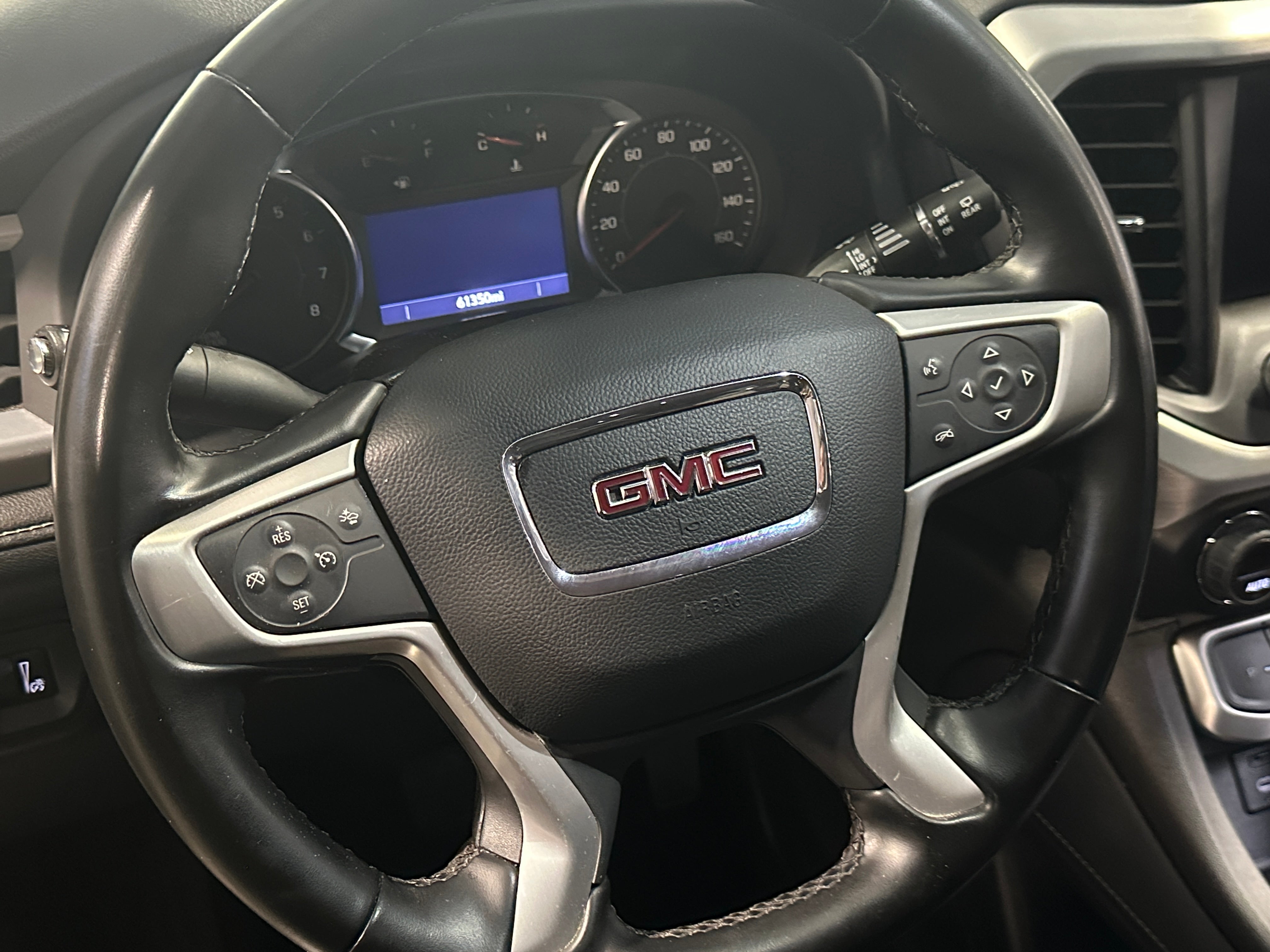 2023 GMC Acadia SLT 4
