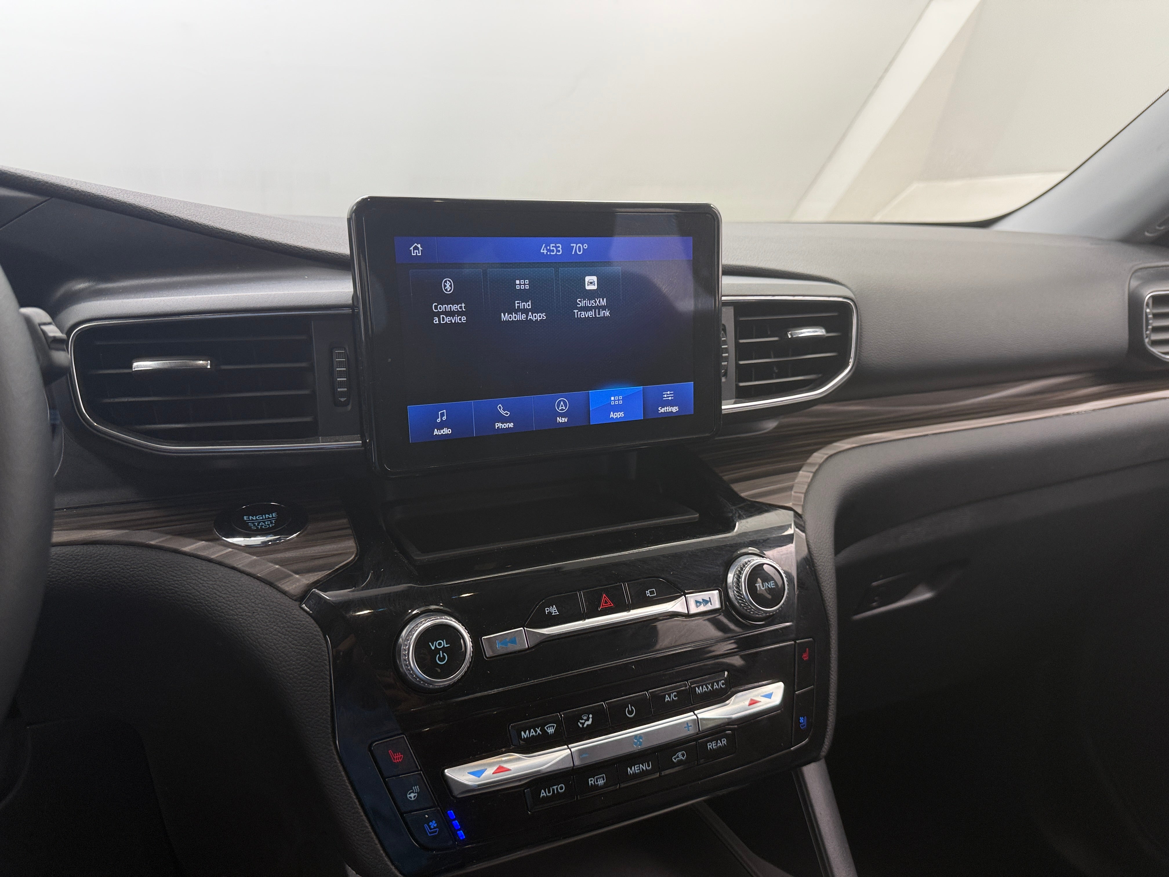 2023 Ford Explorer Limited 3