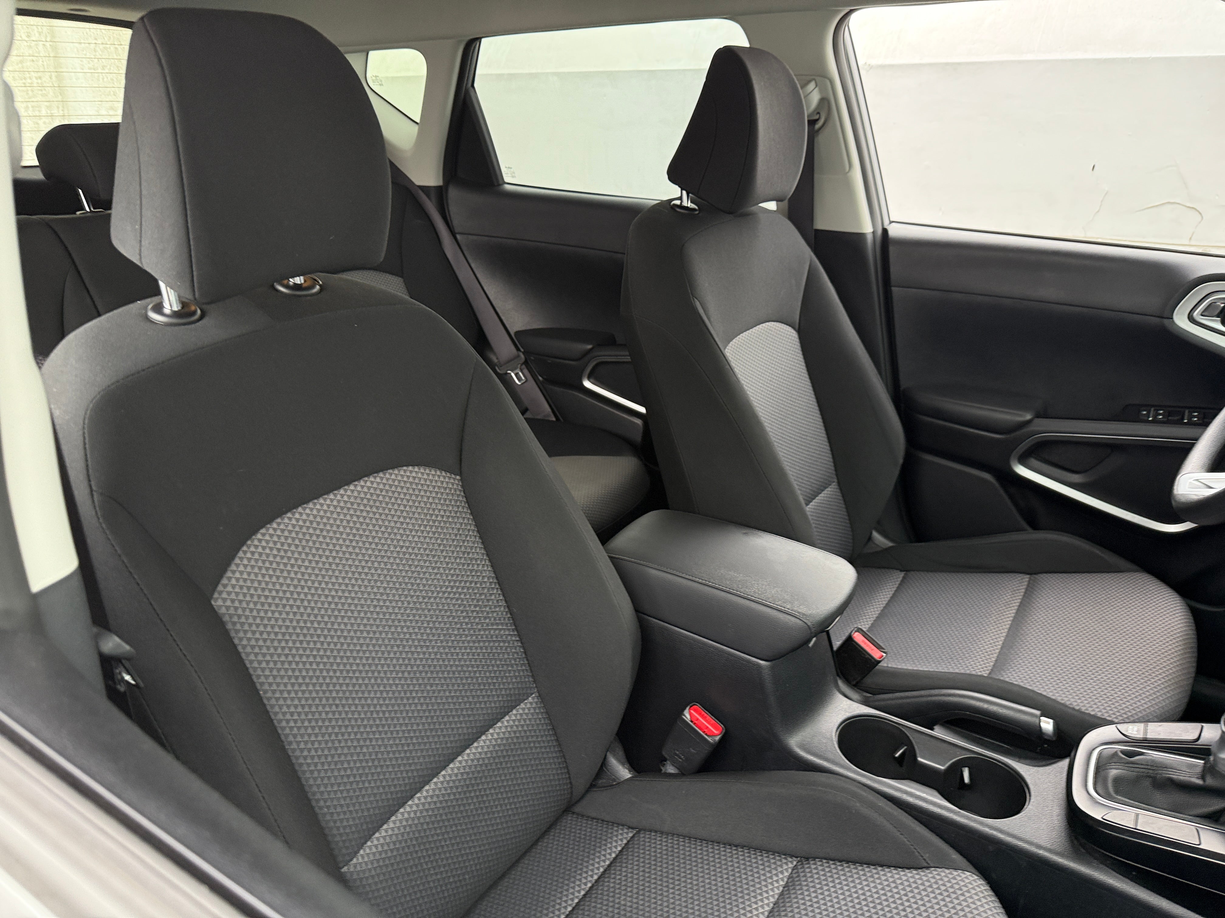 2022 Kia Soul LX 2
