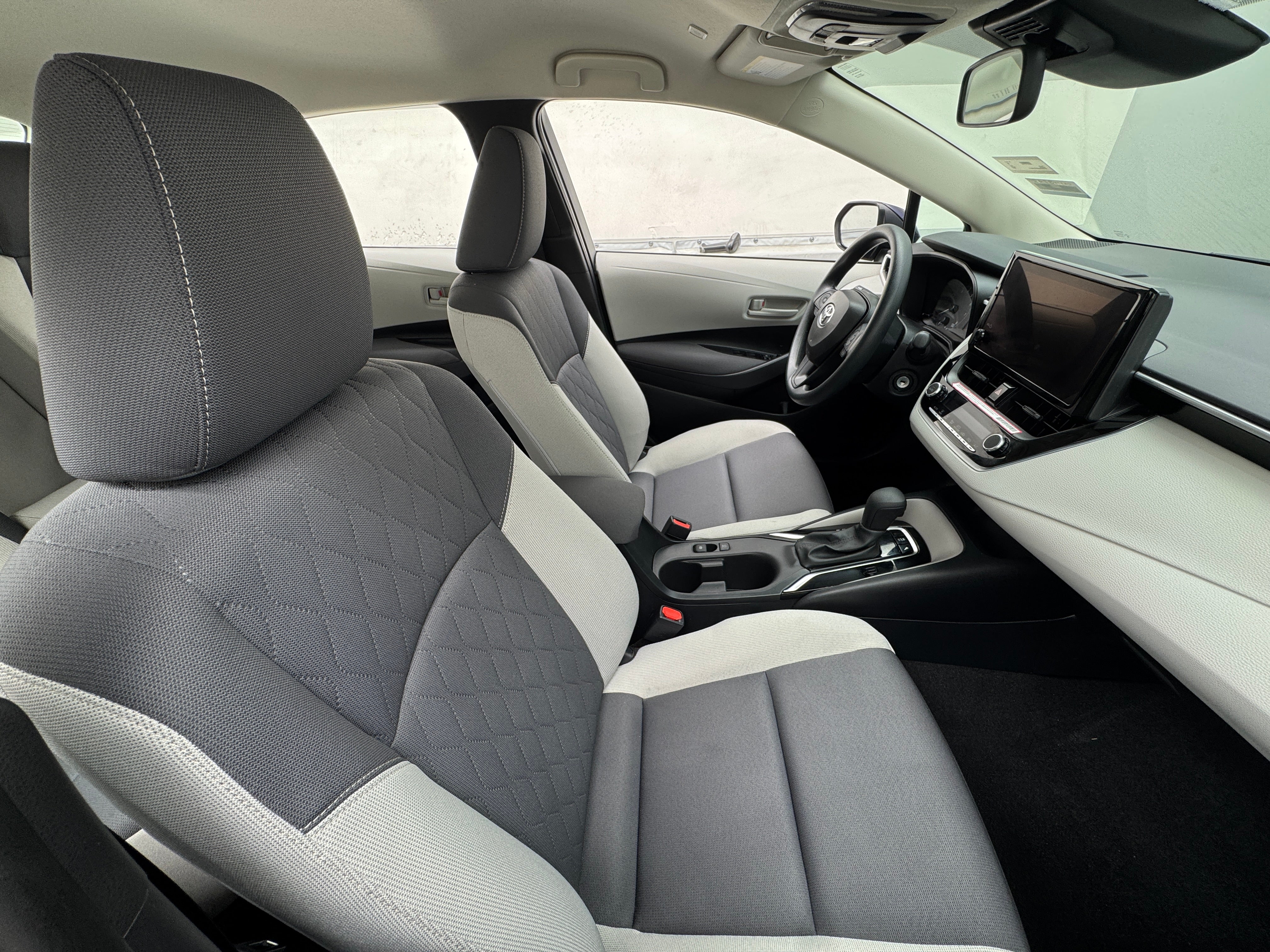 2024 Toyota Corolla LE 2