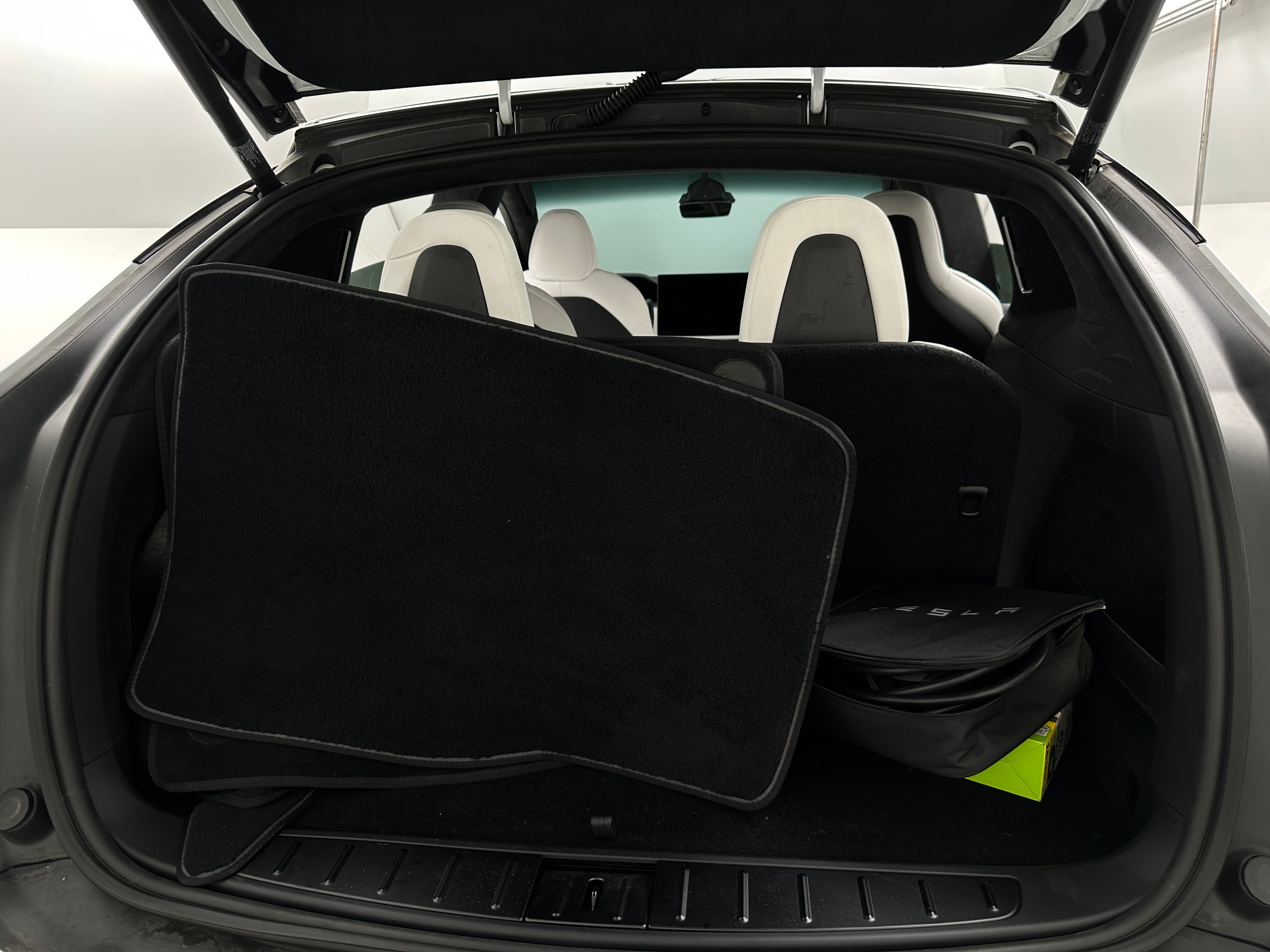2023 Tesla Model X Plaid 6
