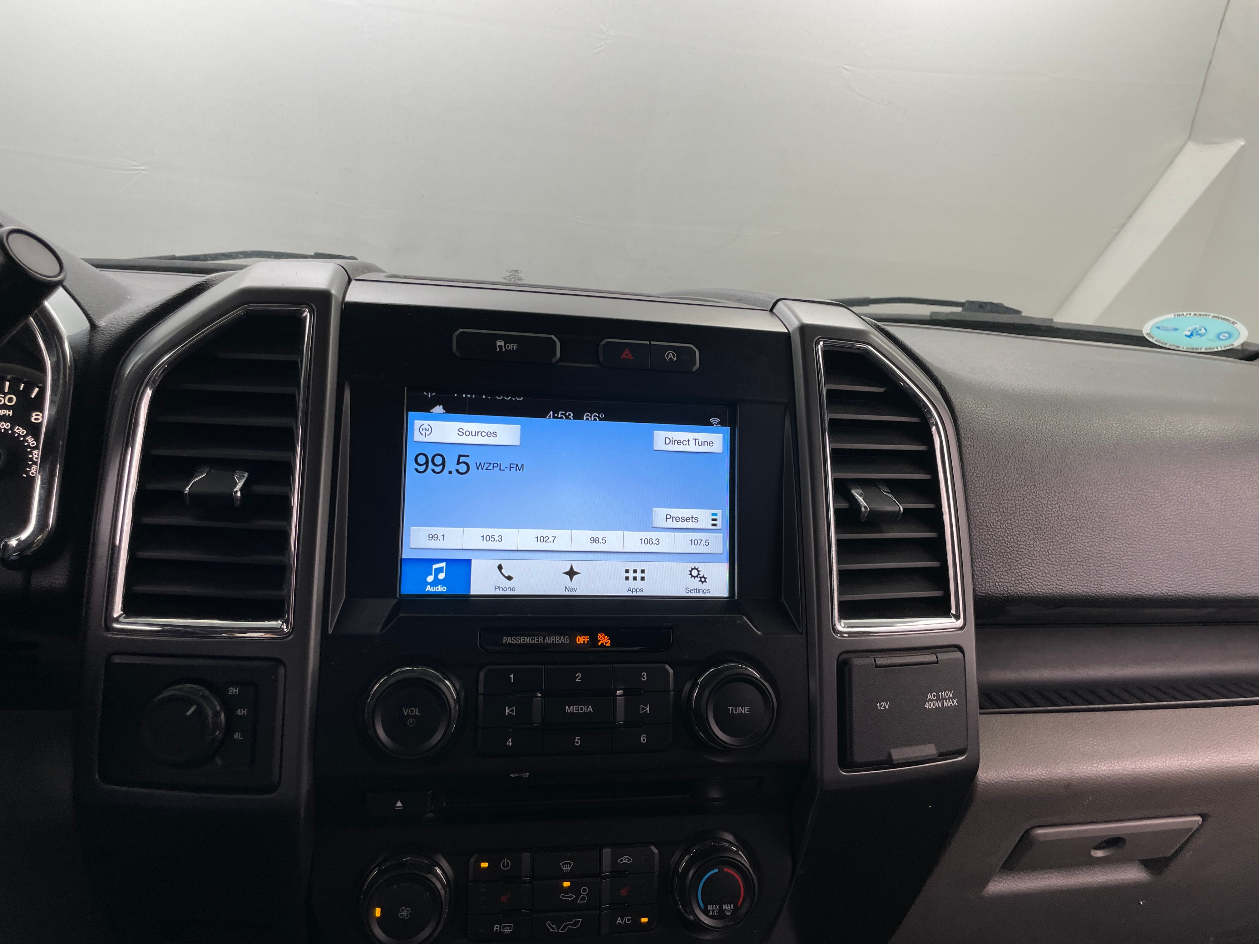 2017 Ford Econoline E-150 4