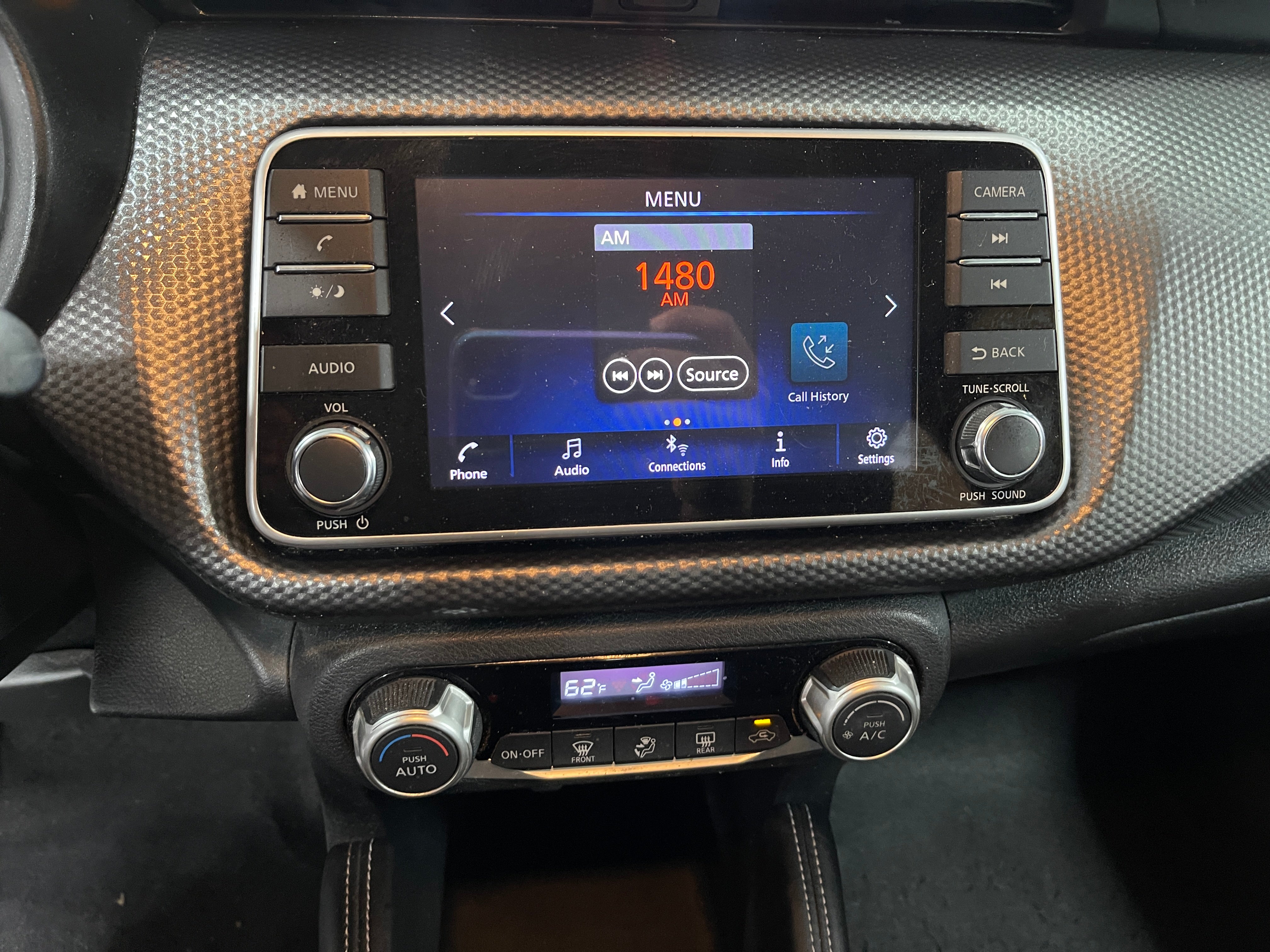 2019 Nissan Kicks SV 4