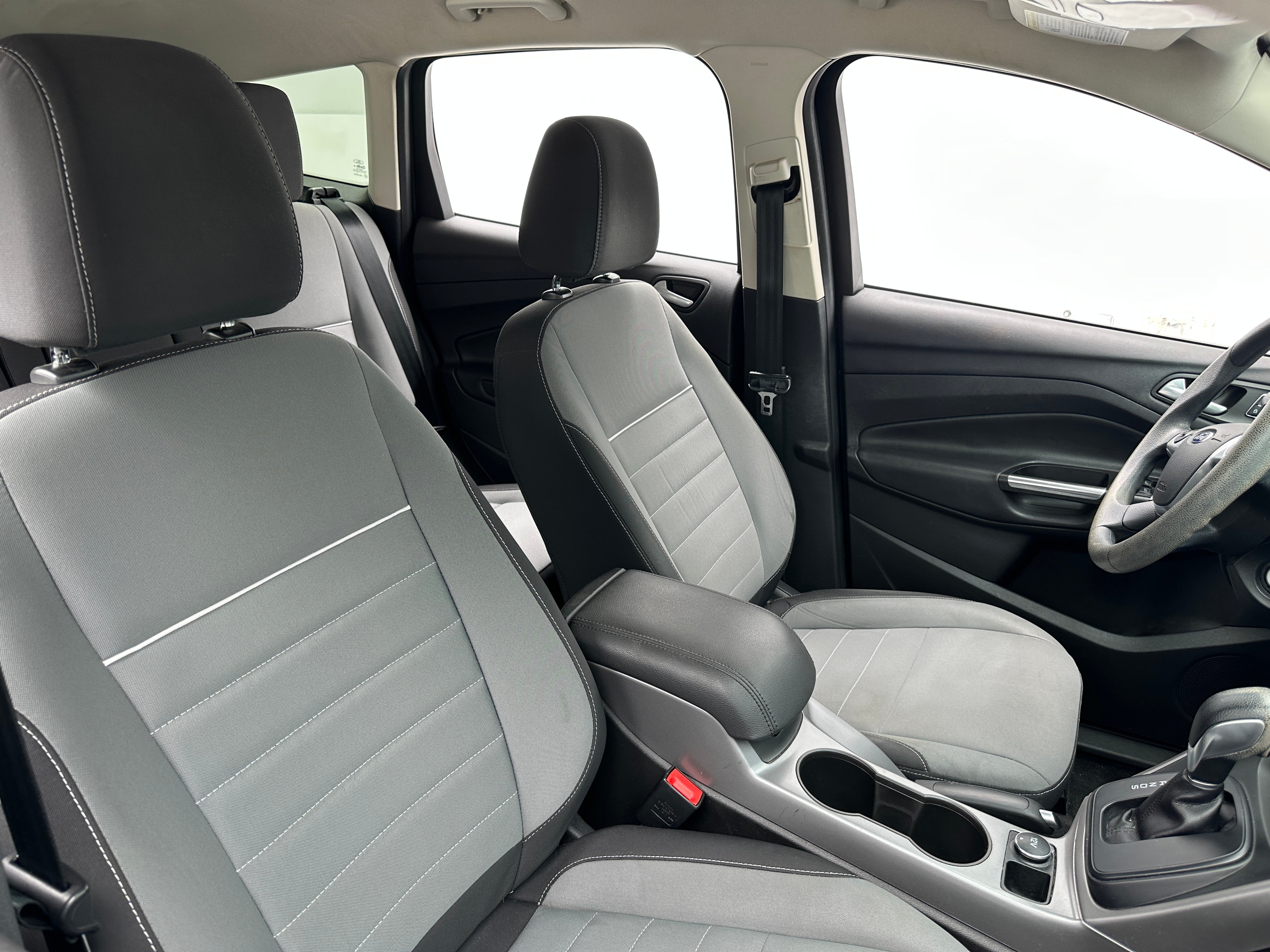 2015 Ford Escape SE 2