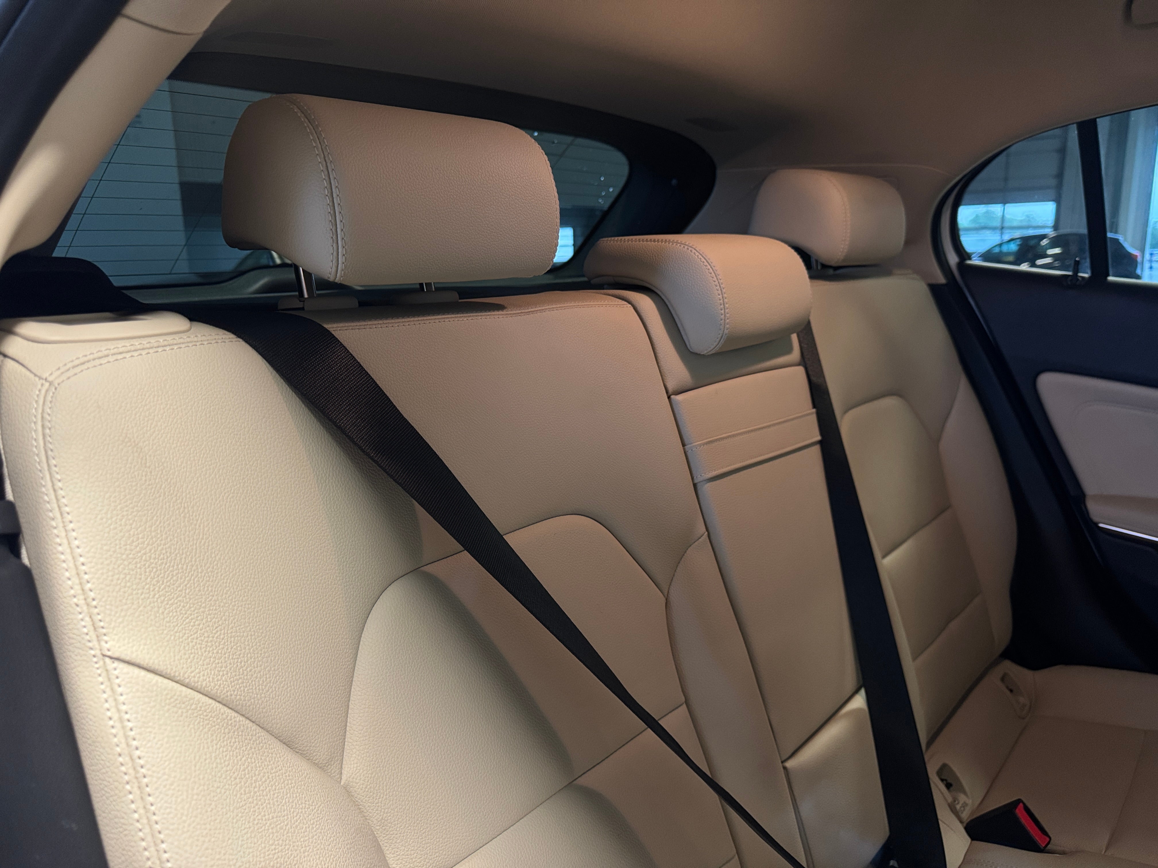 2019 Mercedes-Benz GLA 250 5