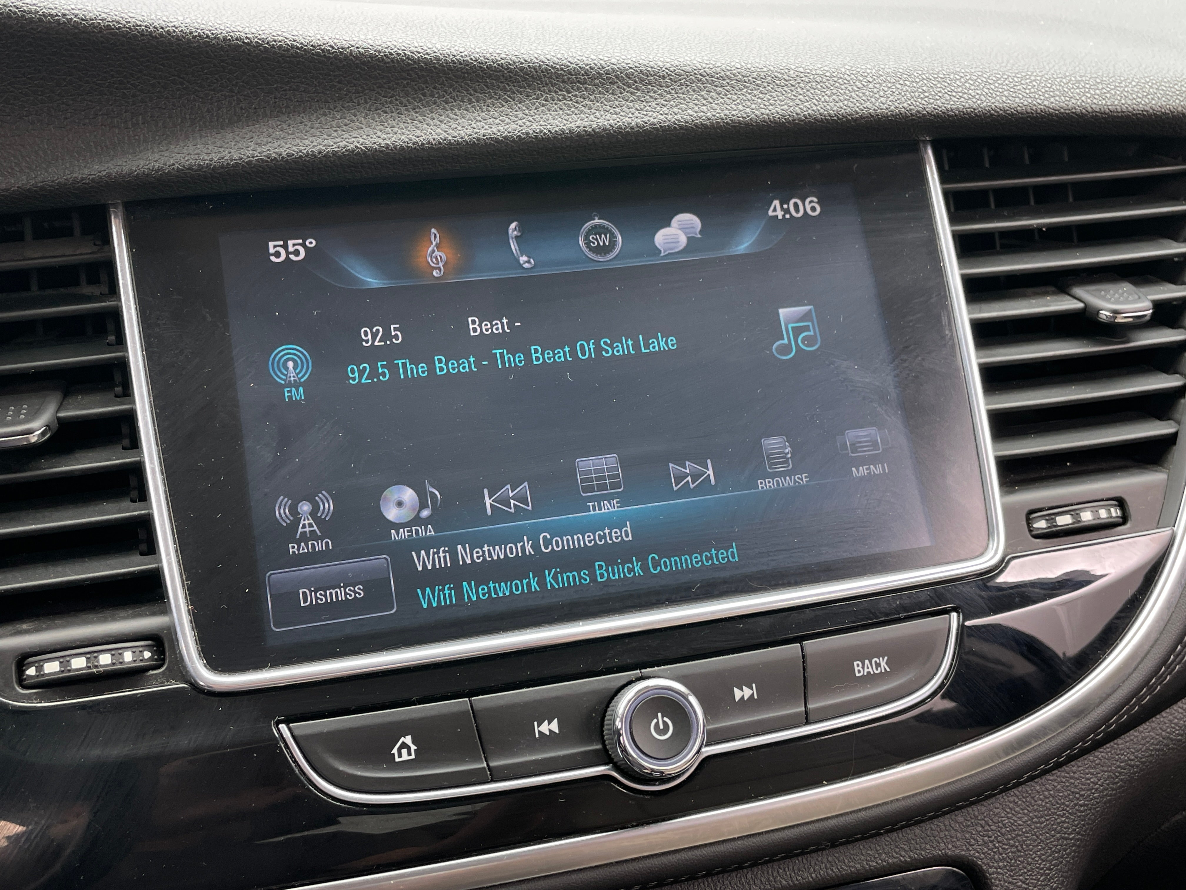 2017 Buick Encore Essence 3