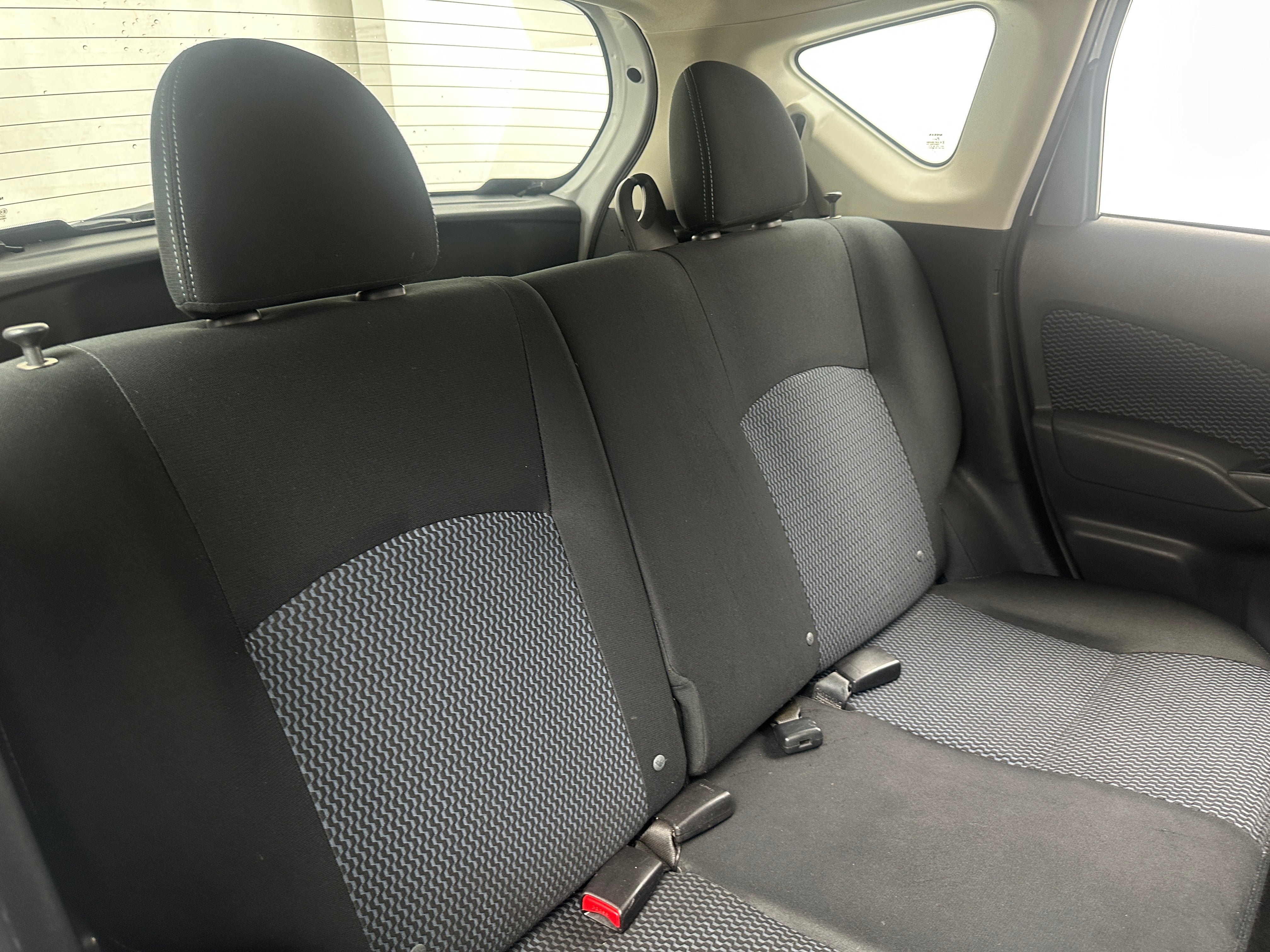 2016 Nissan Versa Note SV 6