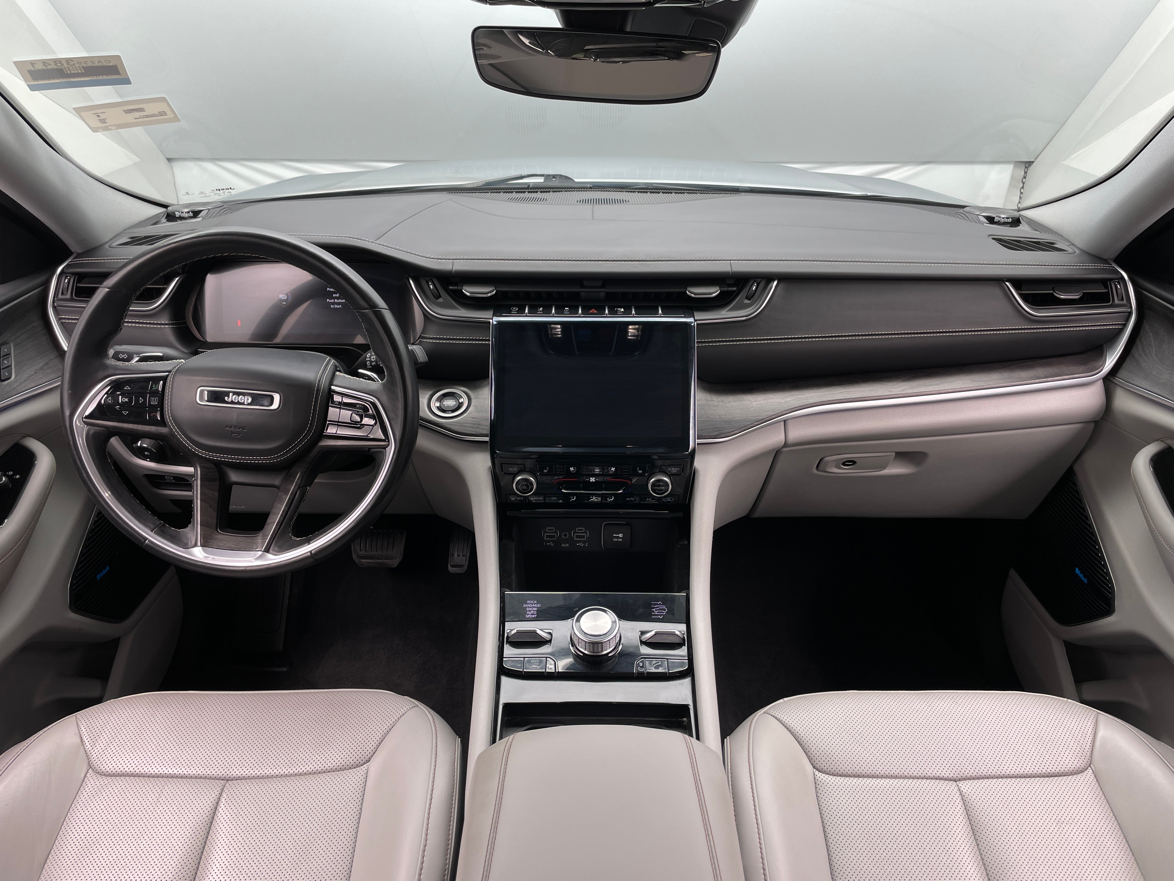 2021 Jeep Grand Cherokee L Overland 2