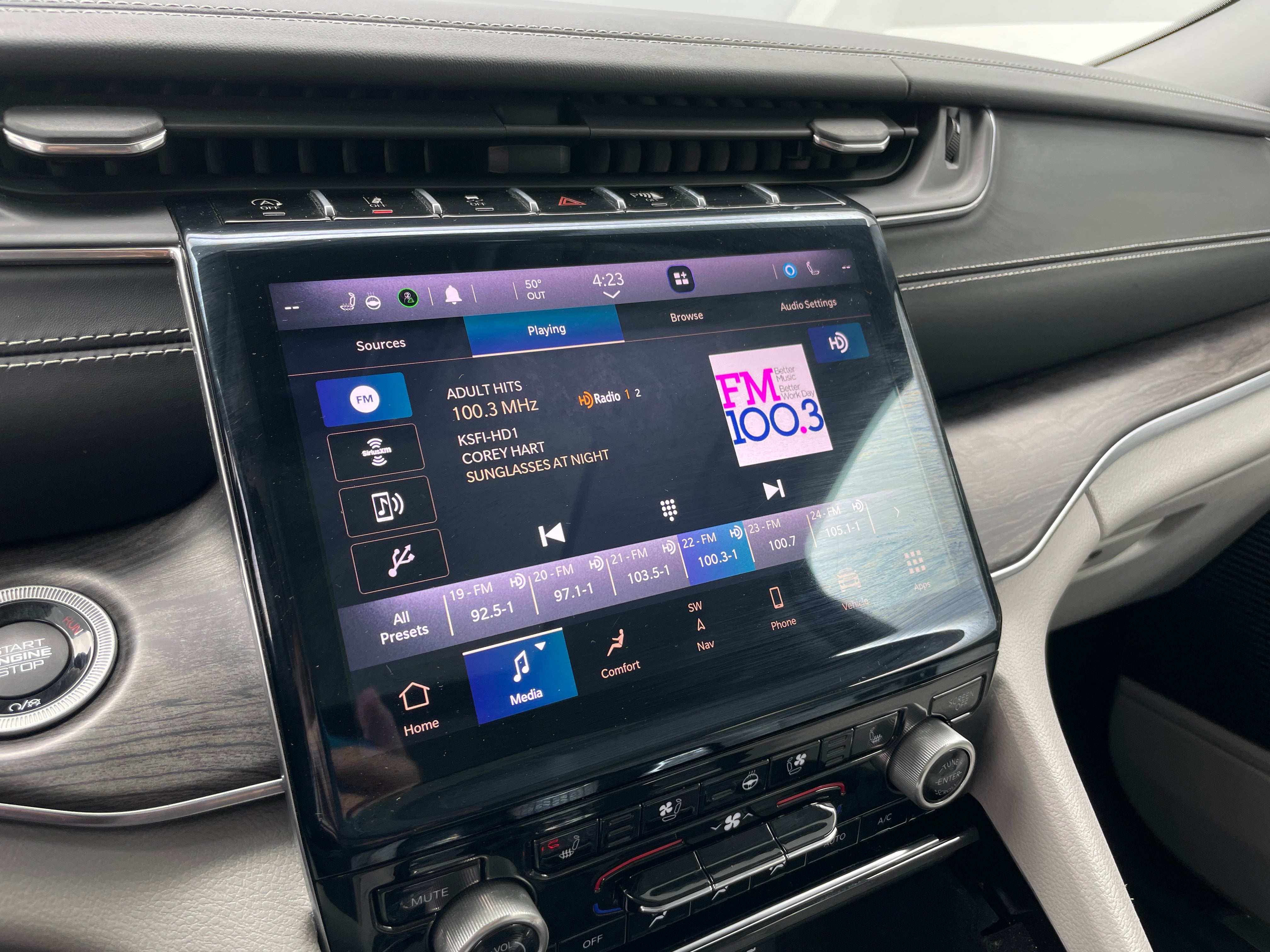 2021 Jeep Grand Cherokee L Overland 3