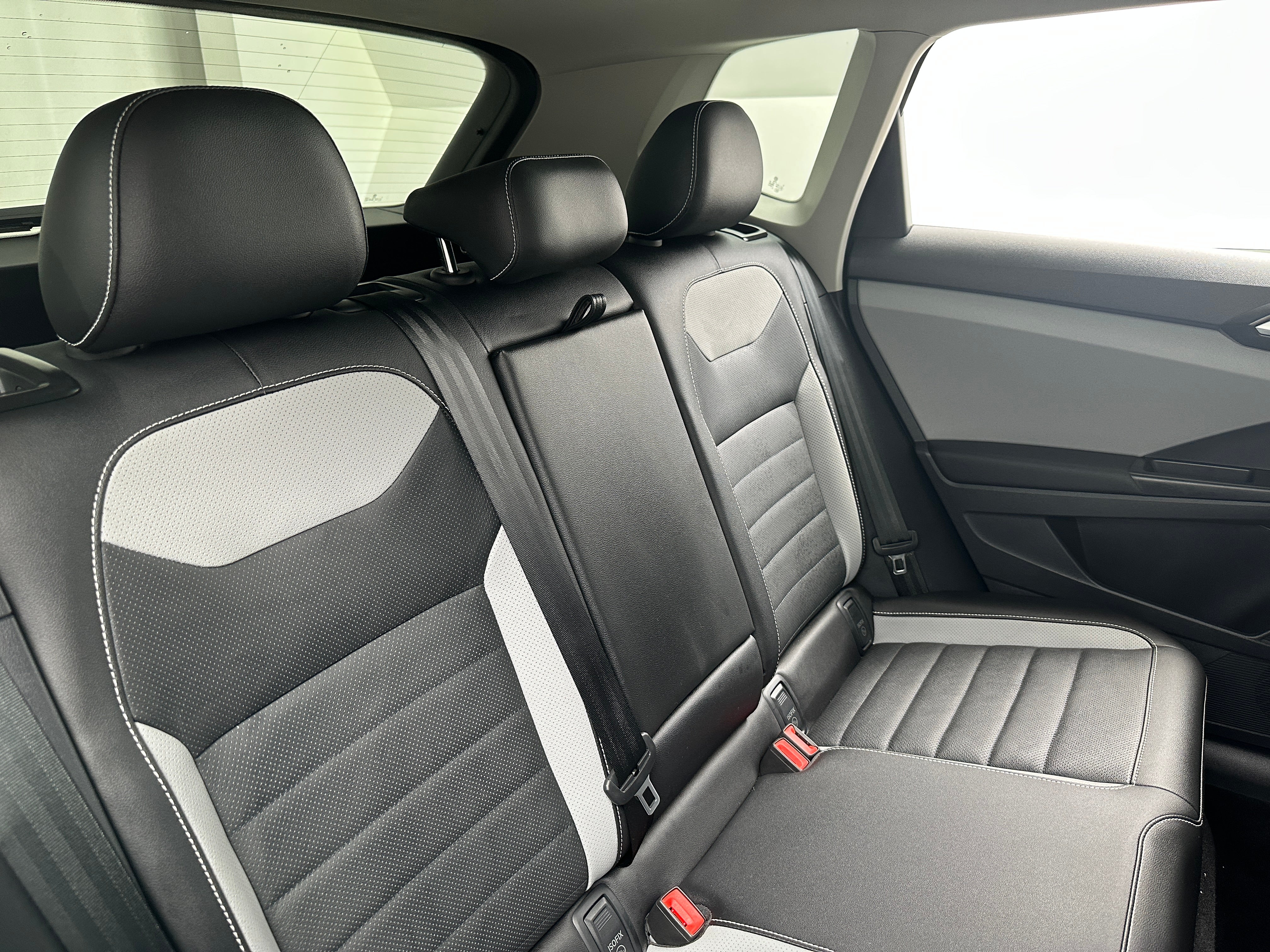 2023 Volkswagen Taos SEL 5