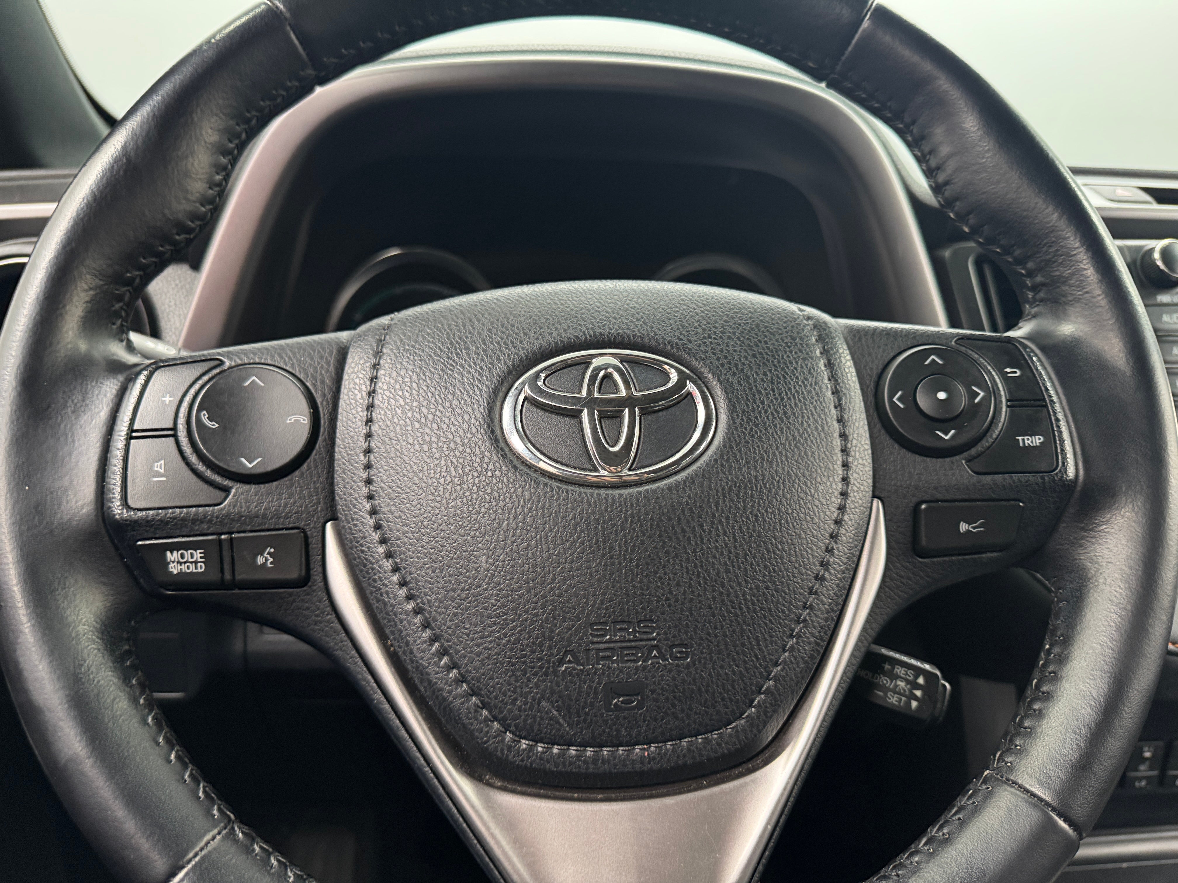 2017 Toyota RAV4 SE 4