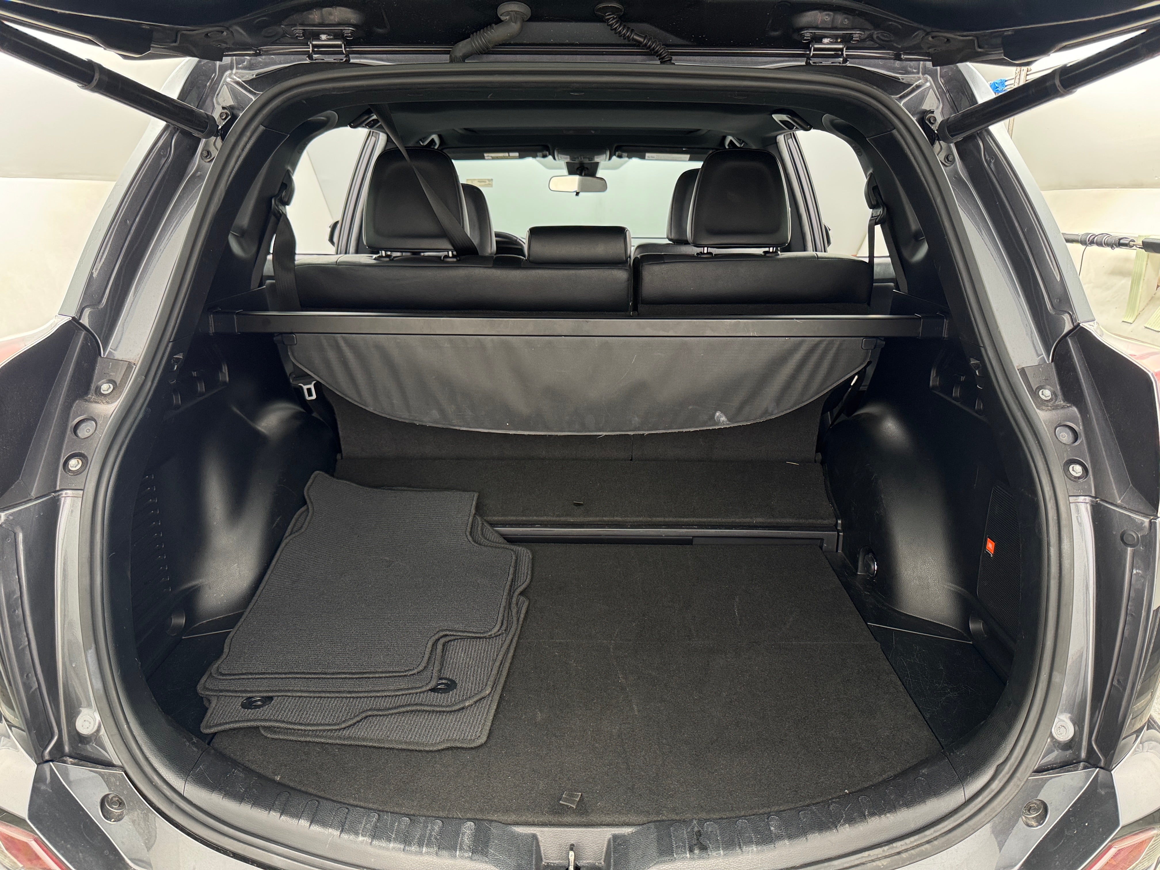 2017 Toyota RAV4 SE 6