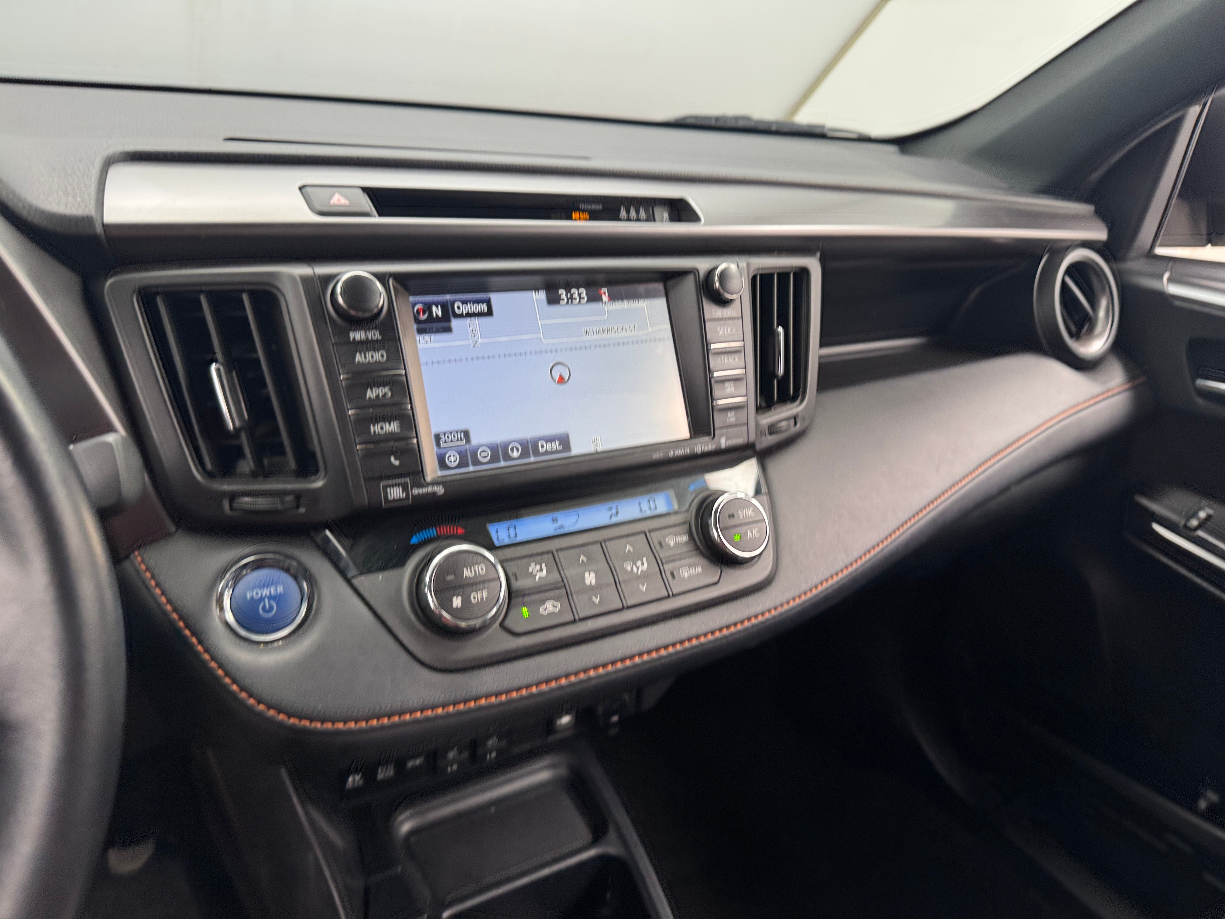 2017 Toyota RAV4 SE 3