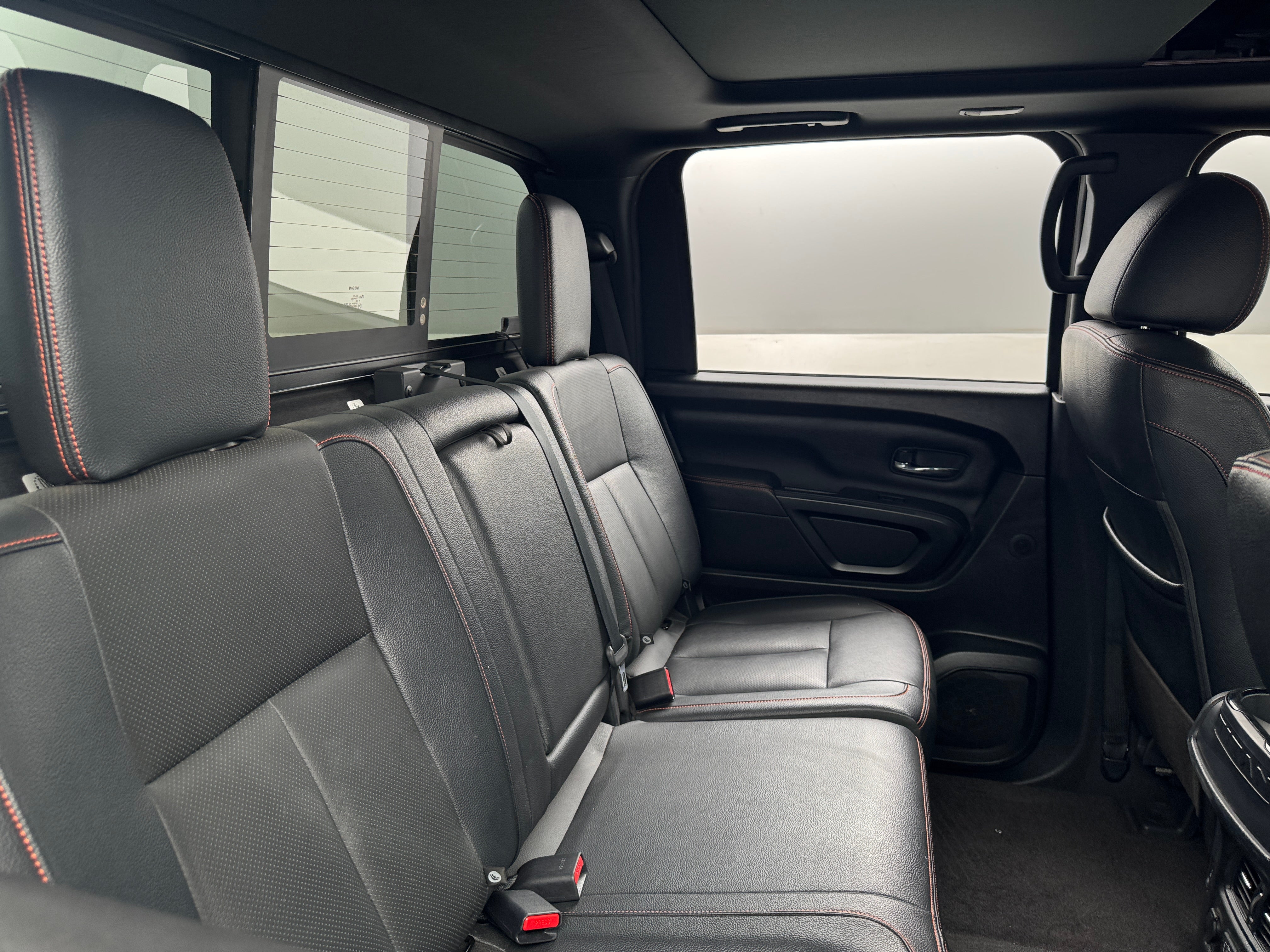 2021 Nissan Titan PRO-4X 6