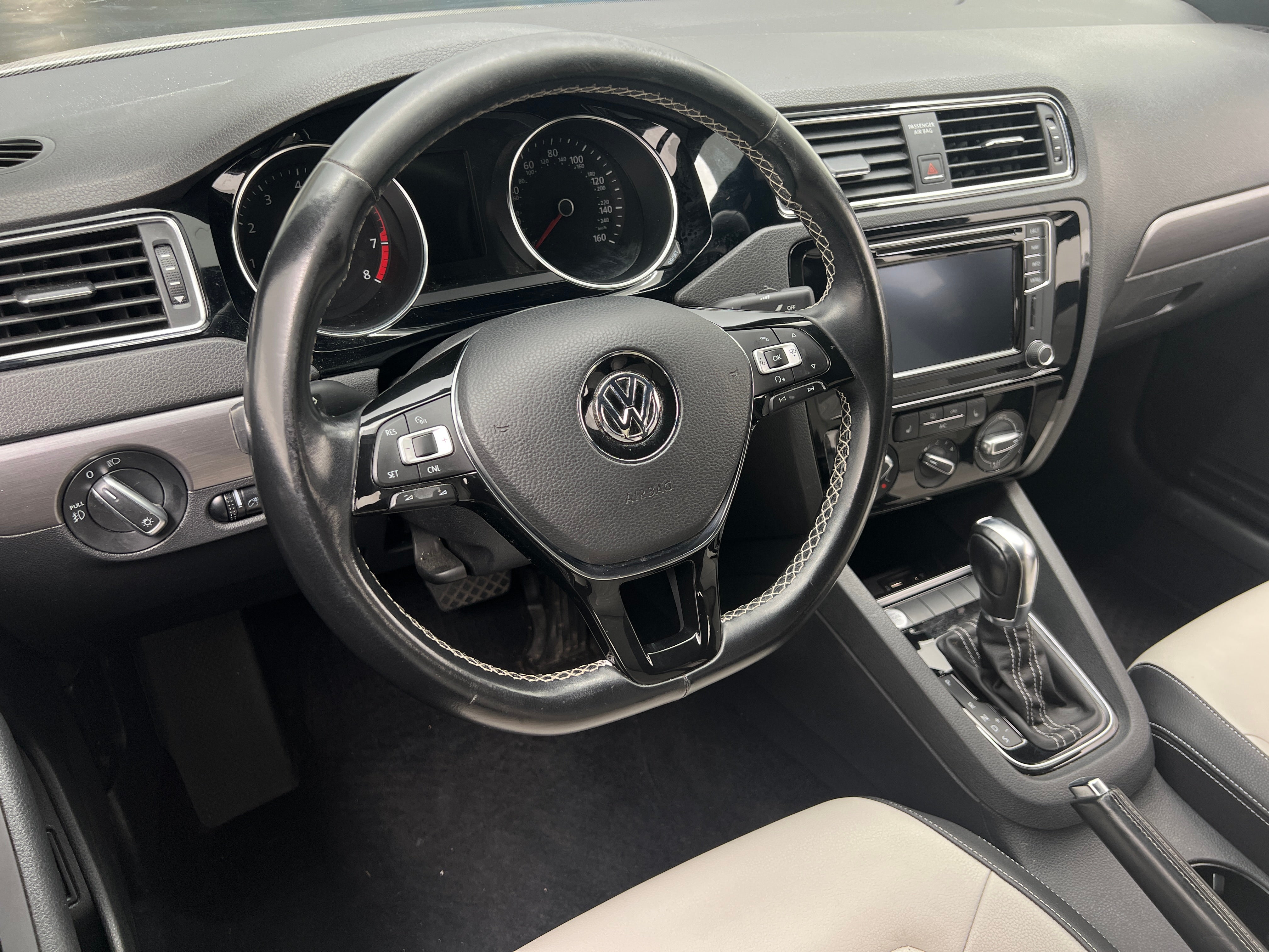 2016 Volkswagen Jetta Sport 4