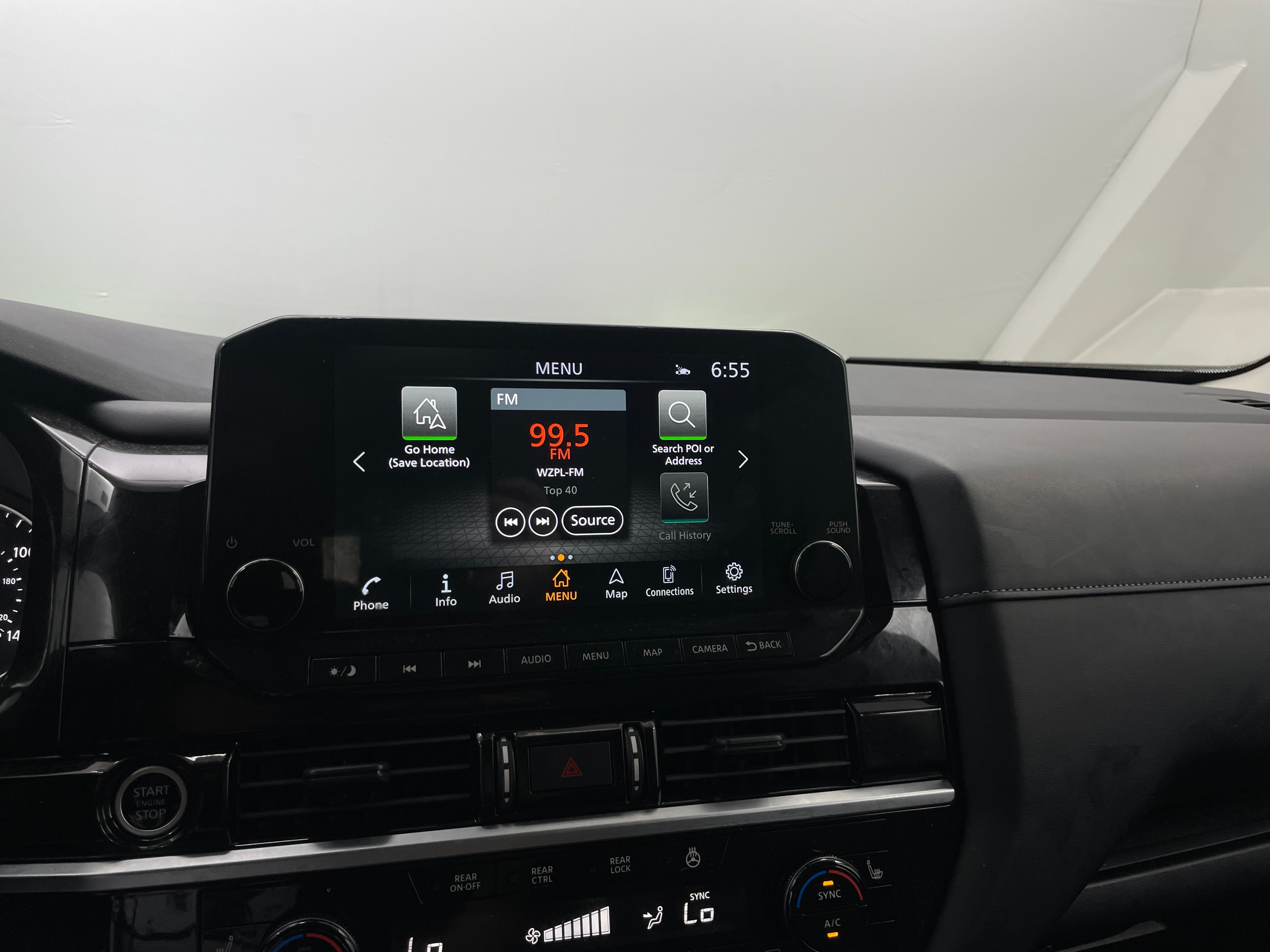 2023 Nissan Pathfinder SL 3