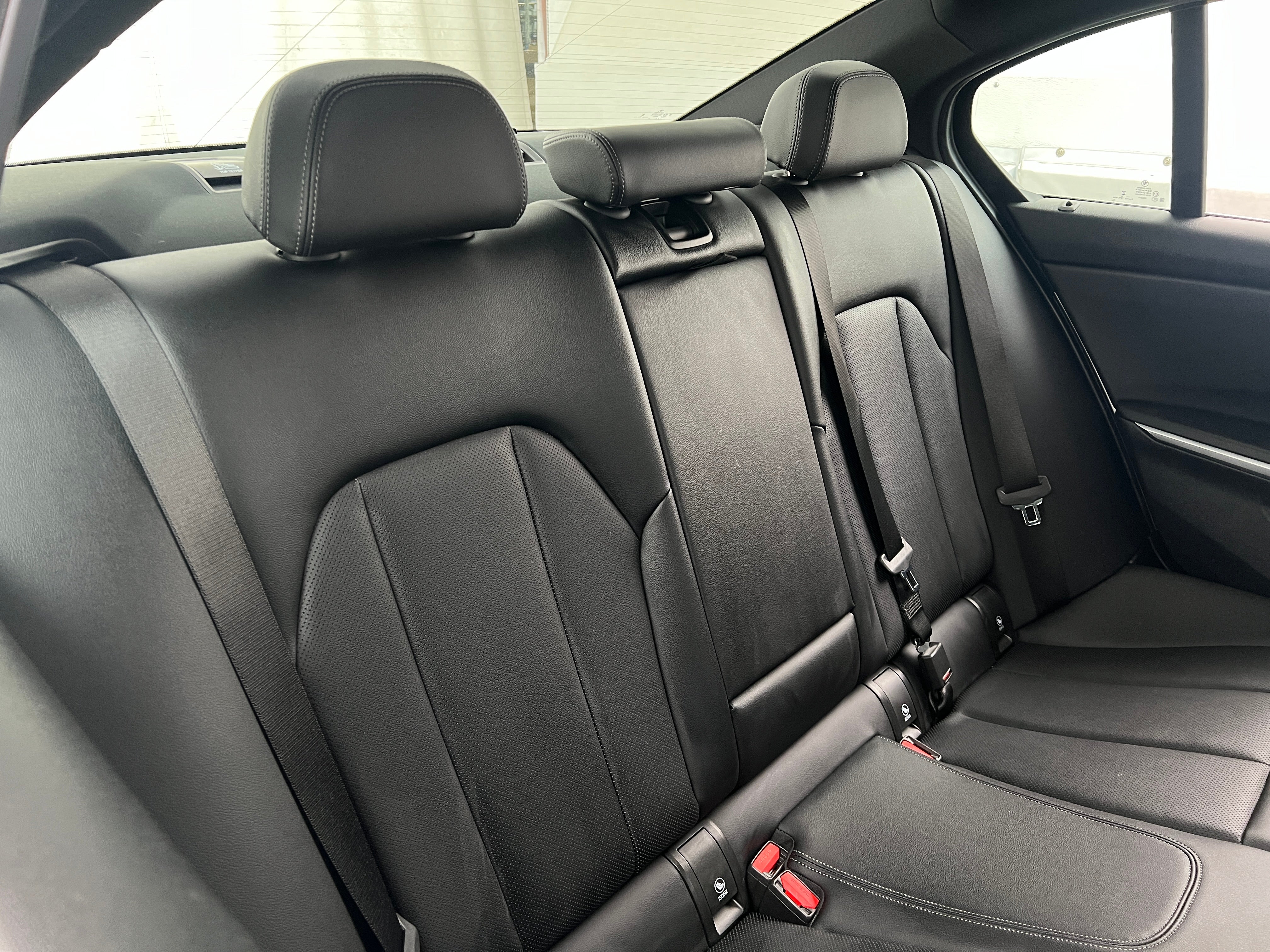 2024 BMW 3 Series 330i xDrive 5
