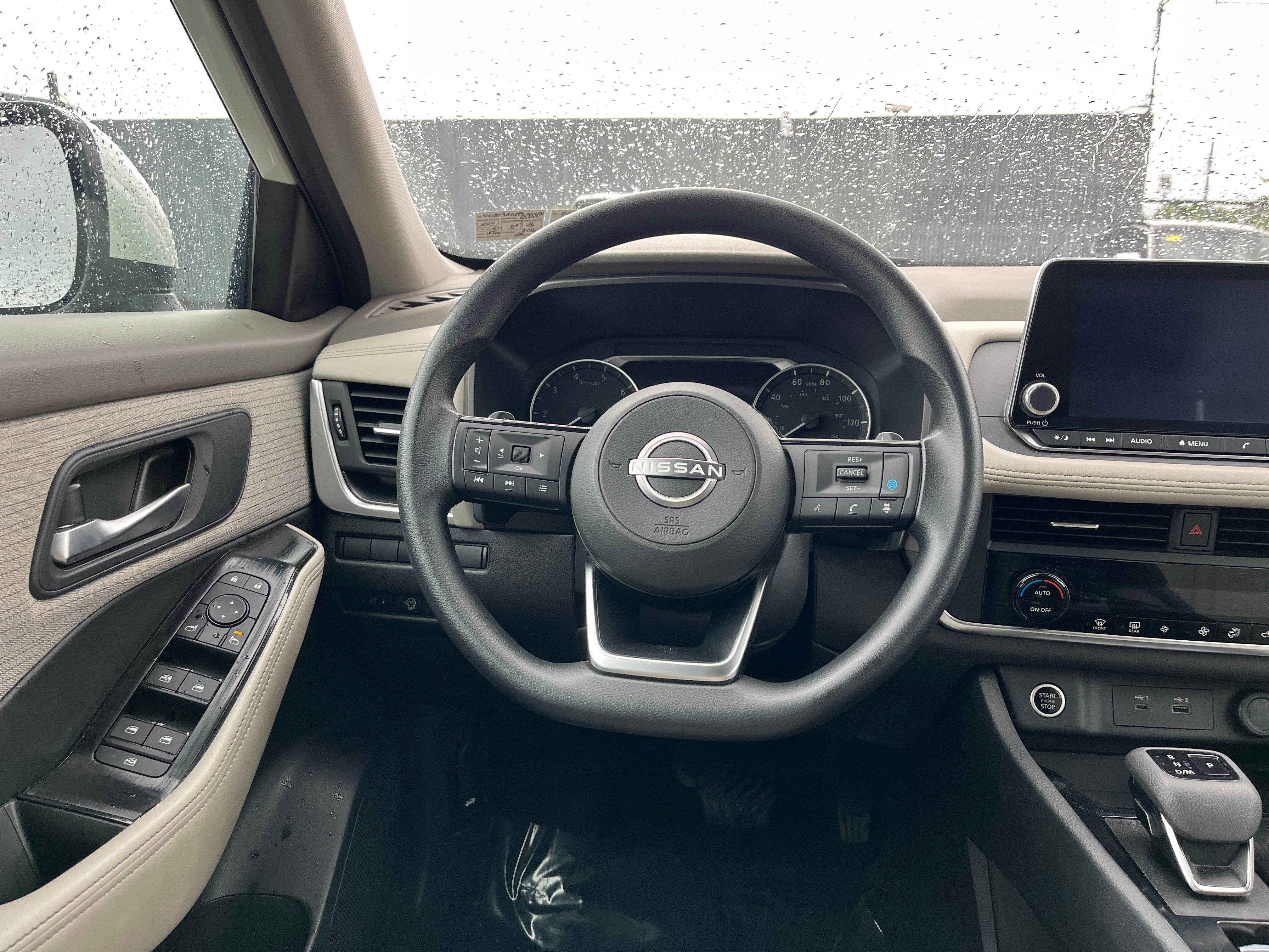 2023 Nissan Rogue SV 5