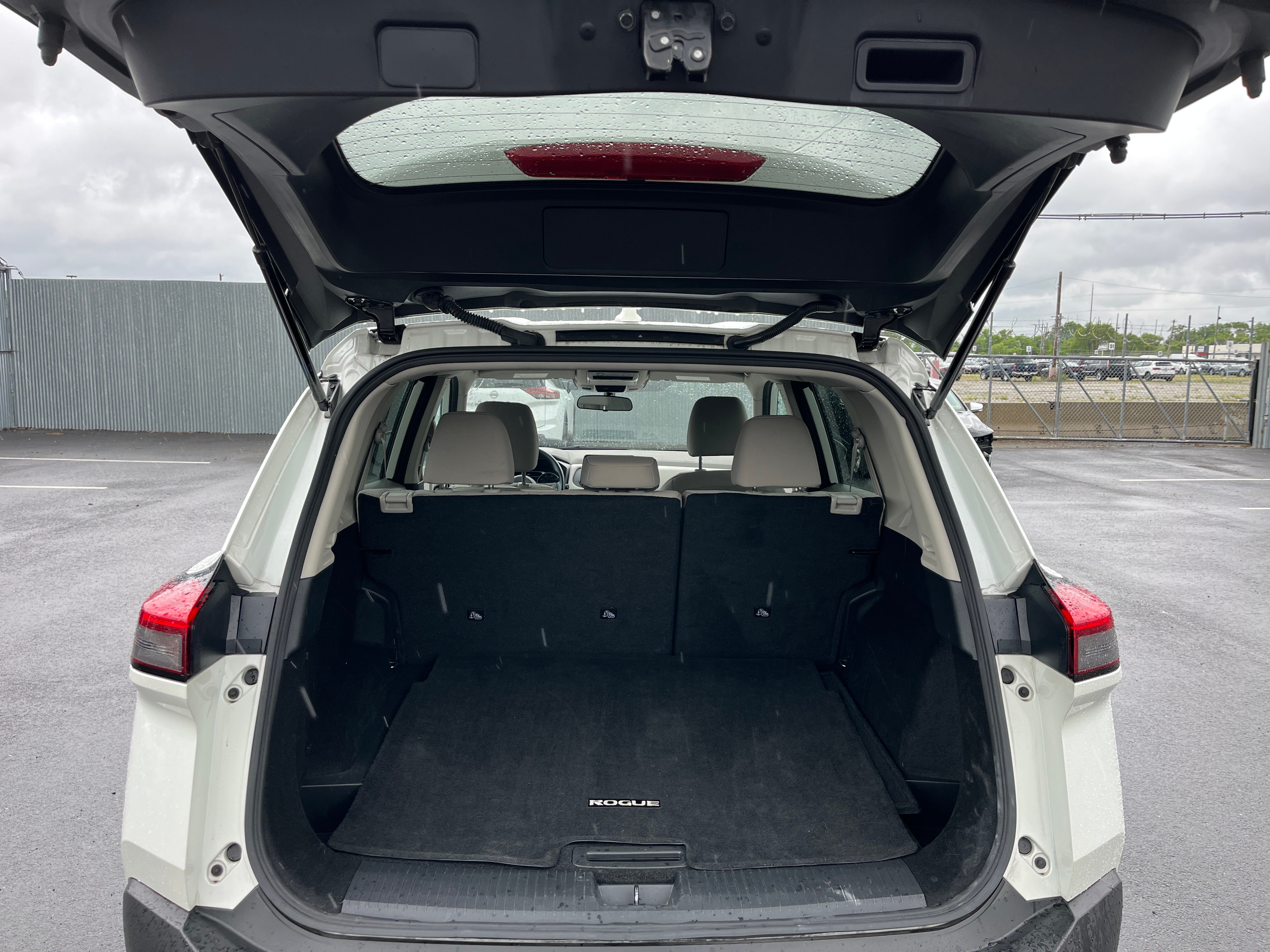 2023 Nissan Rogue SV 6