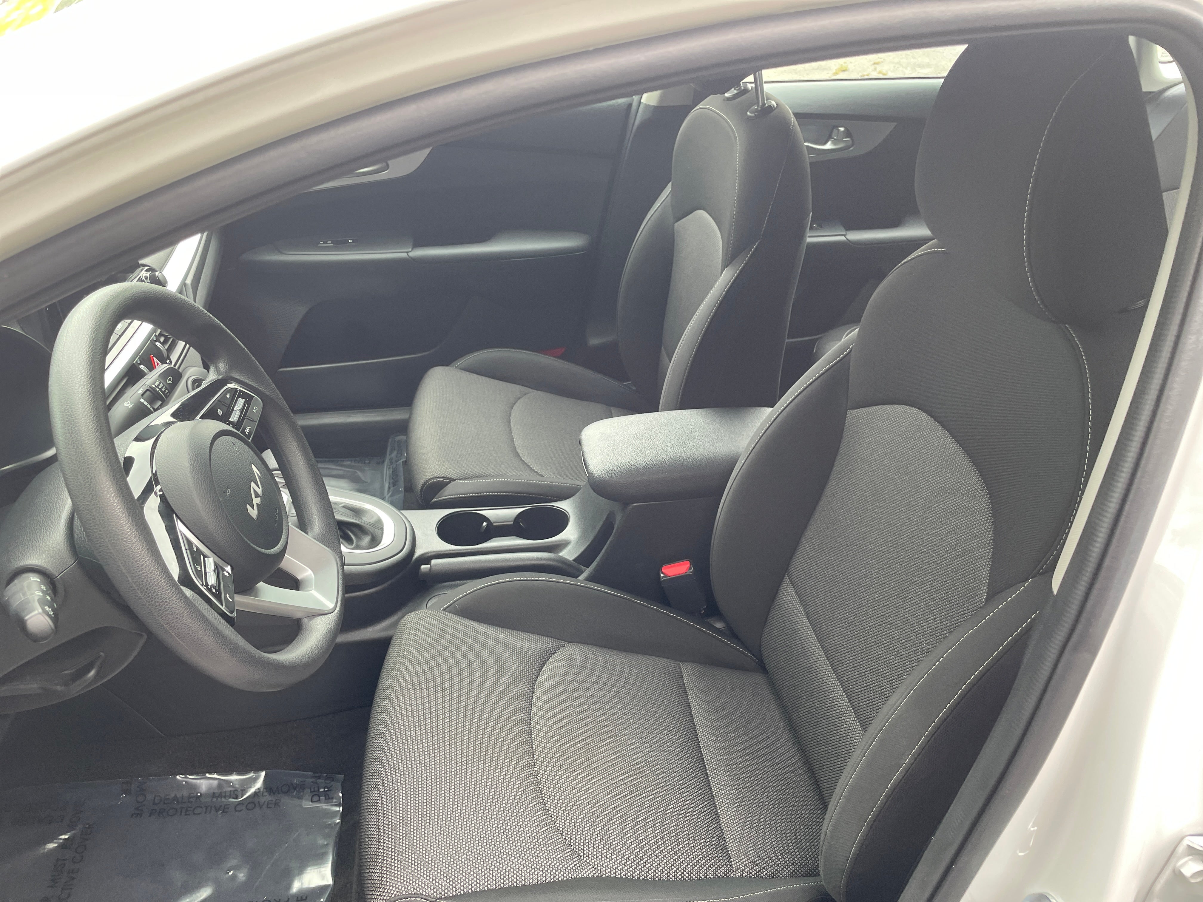2024 Kia Forte LXS 2