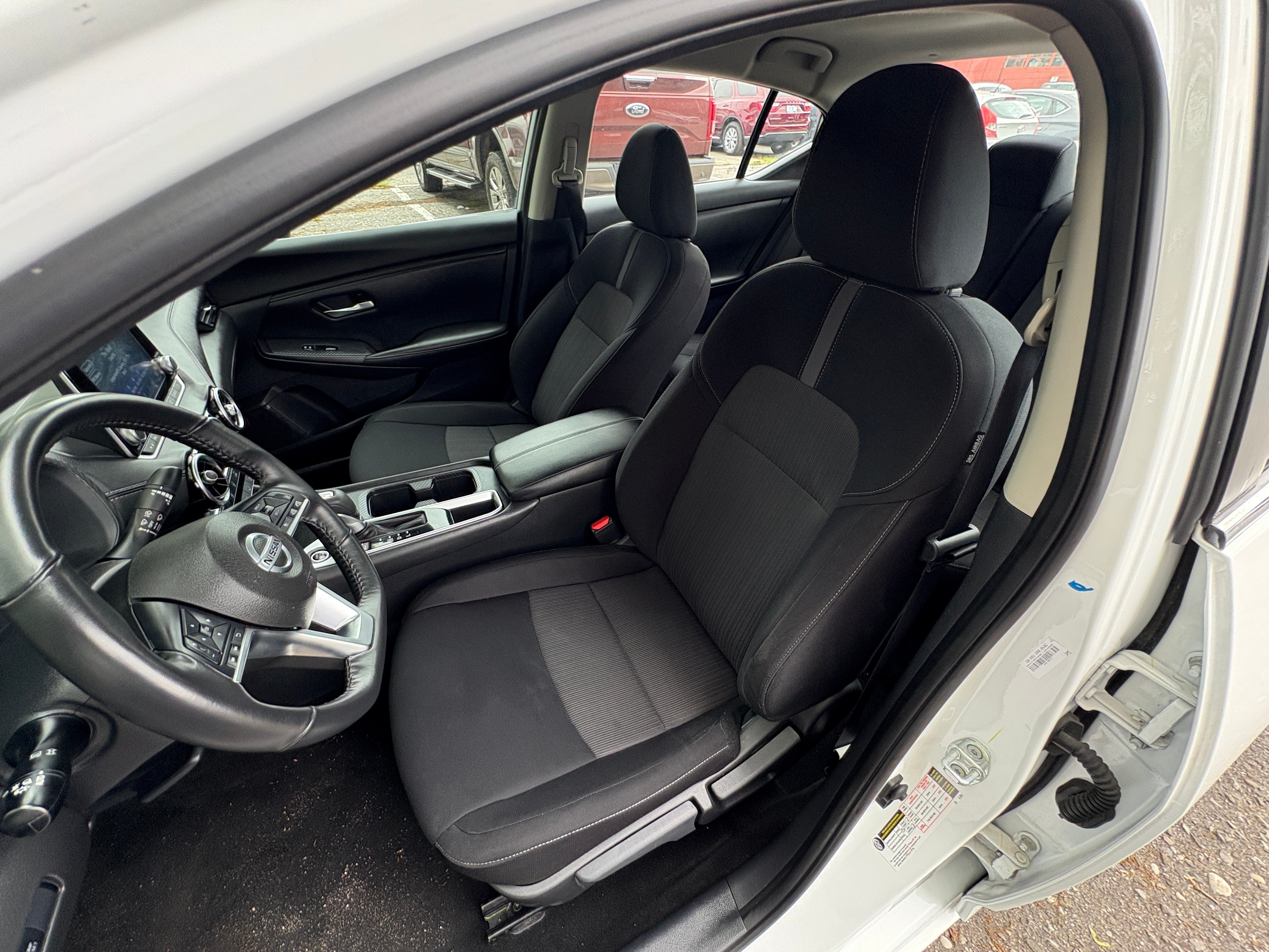 2023 Nissan Sentra SV 2