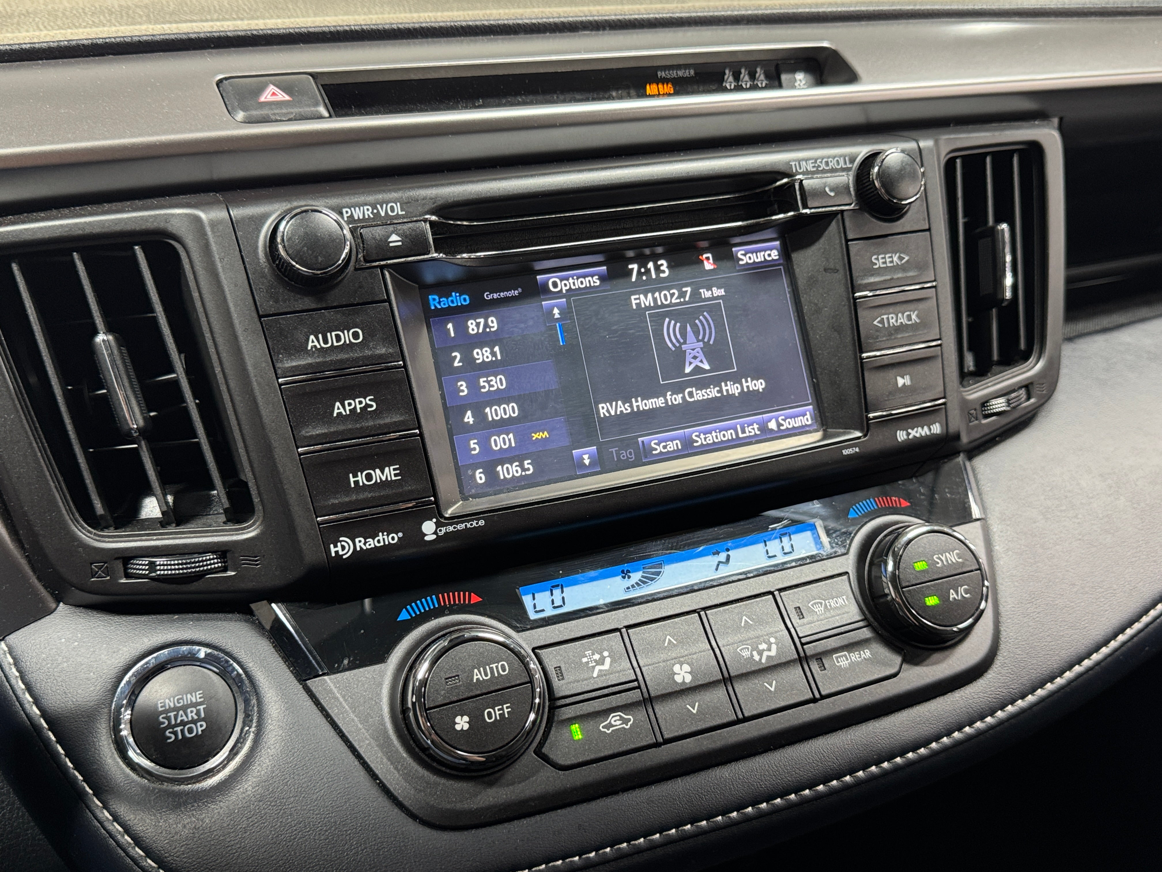 2018 Toyota RAV4 XLE 4