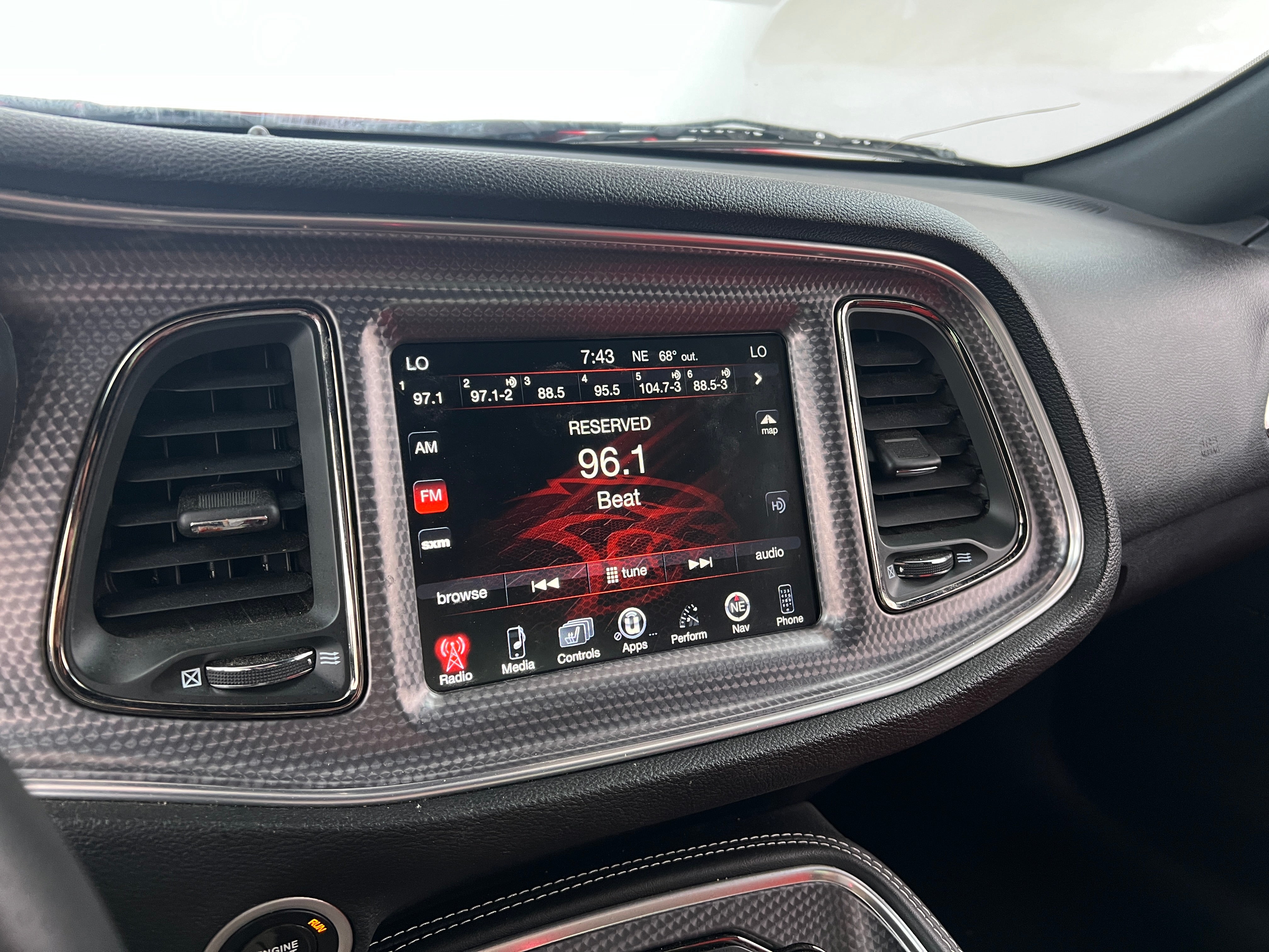 2016 Dodge Challenger SRT Hellcat 3