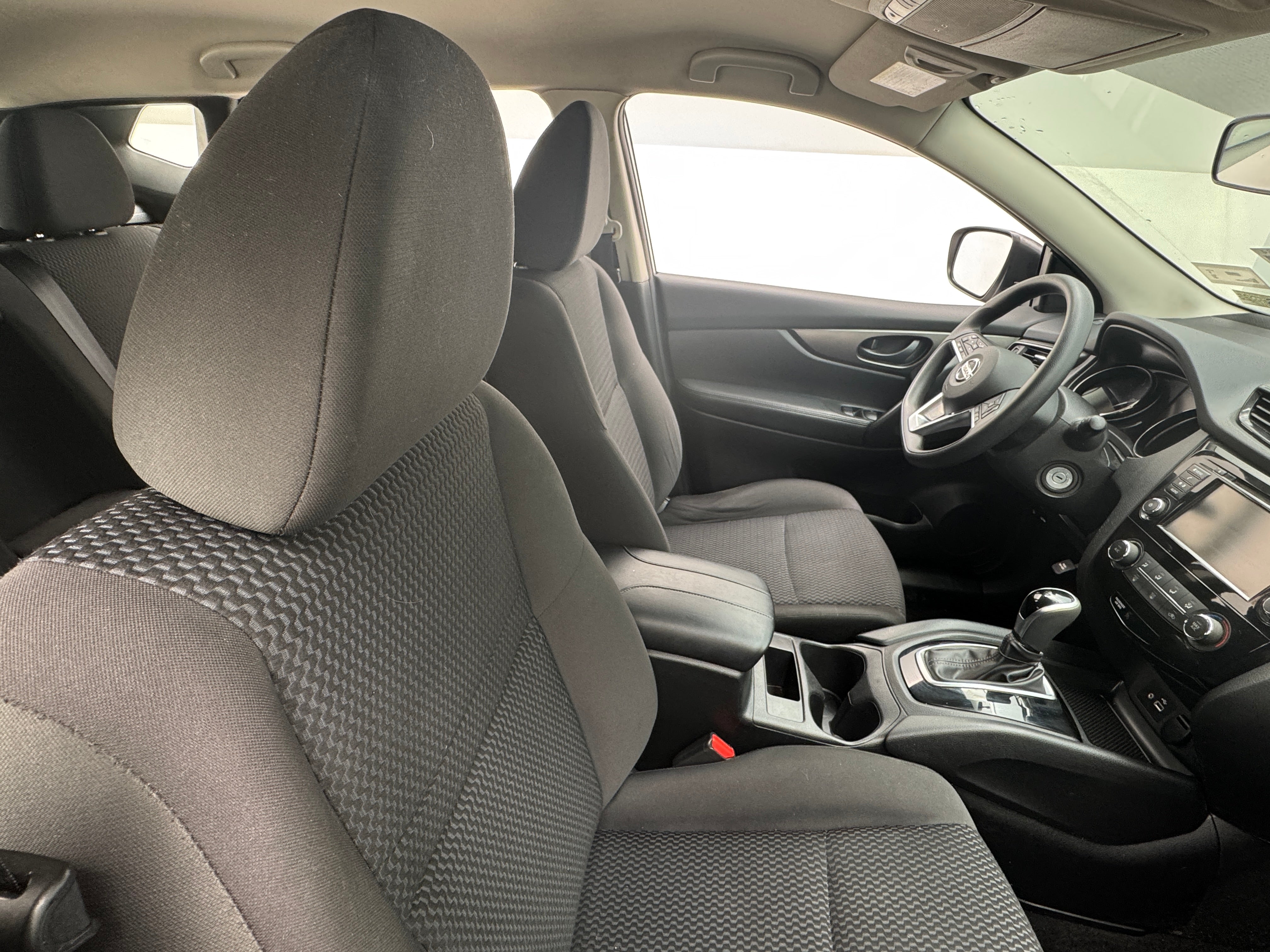 2019 Nissan Rogue Sport S 2