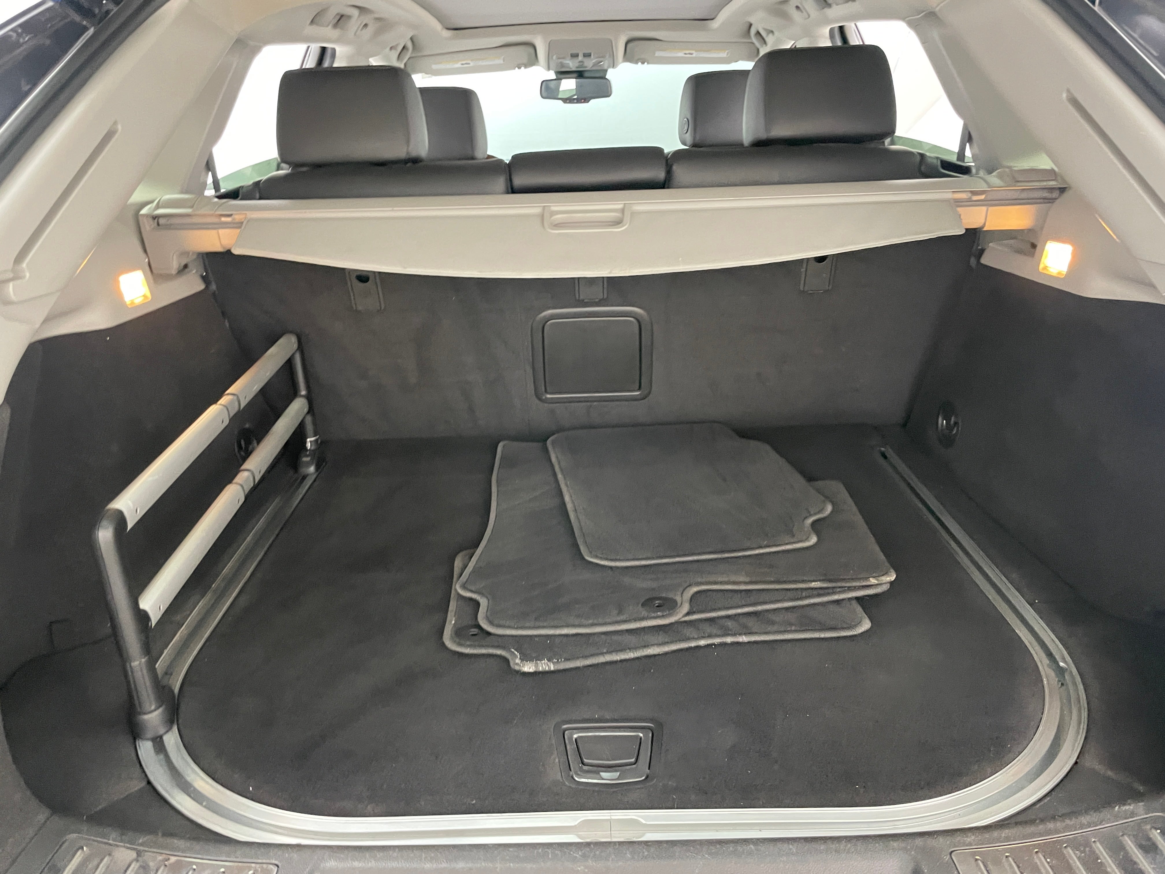 2012 Cadillac SRX Base 6