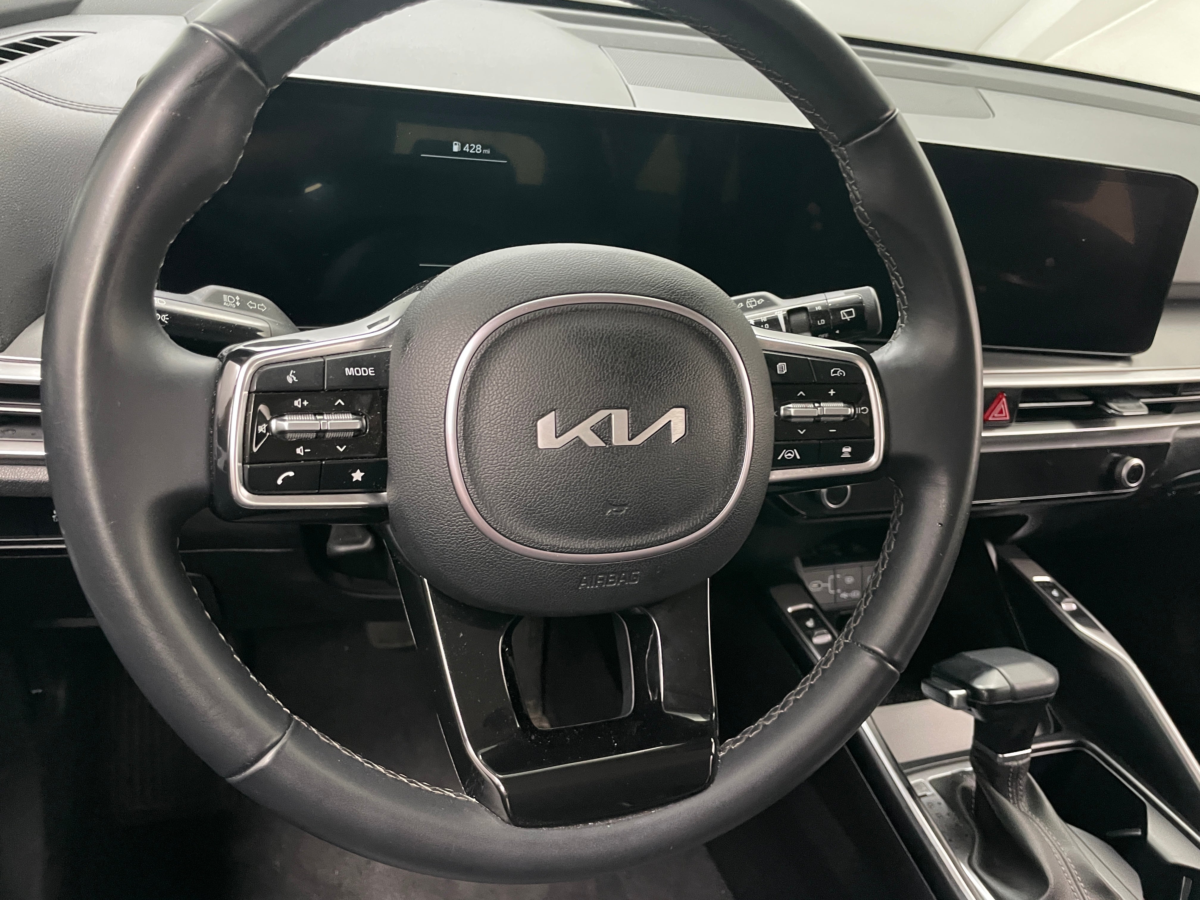2024 Kia Sorento S 4