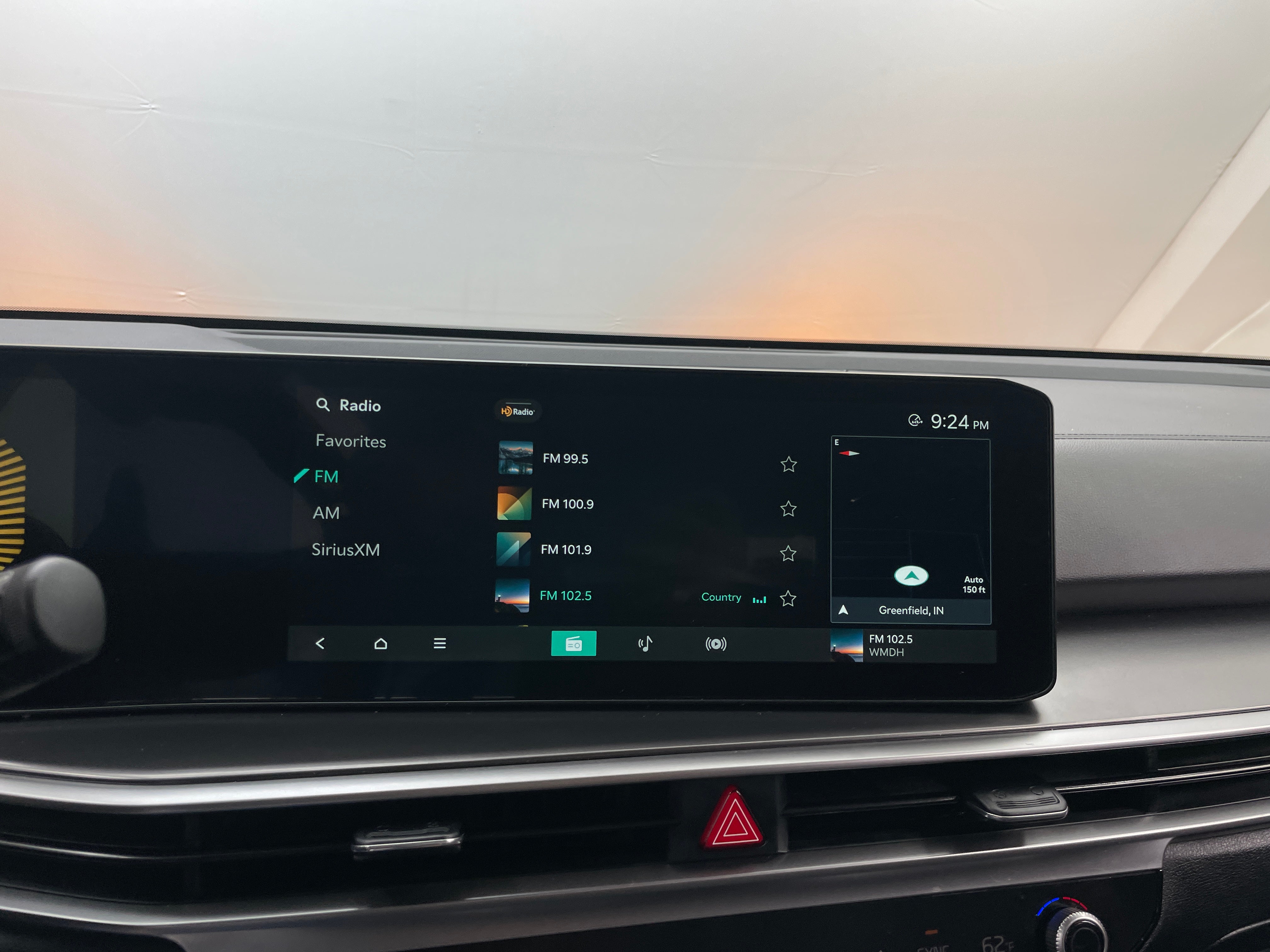 2024 Kia Sorento S 3