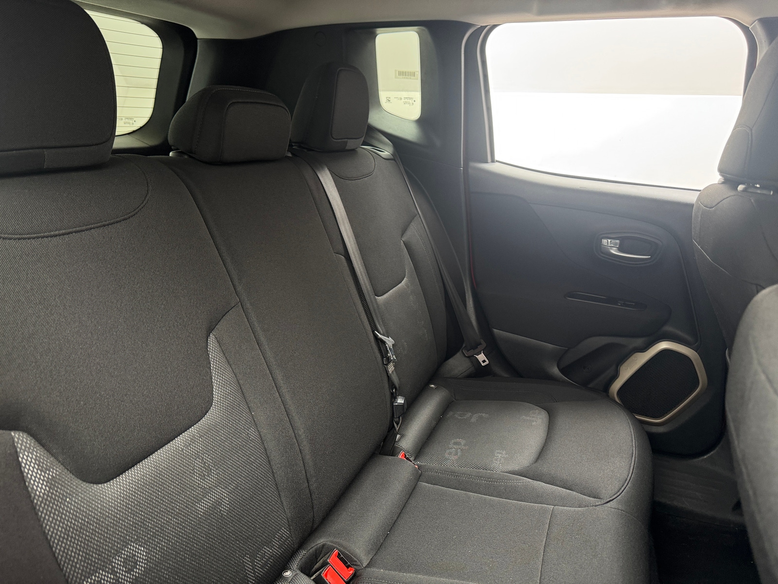 Thumbnail: 2017 Jeep Renegade - 6