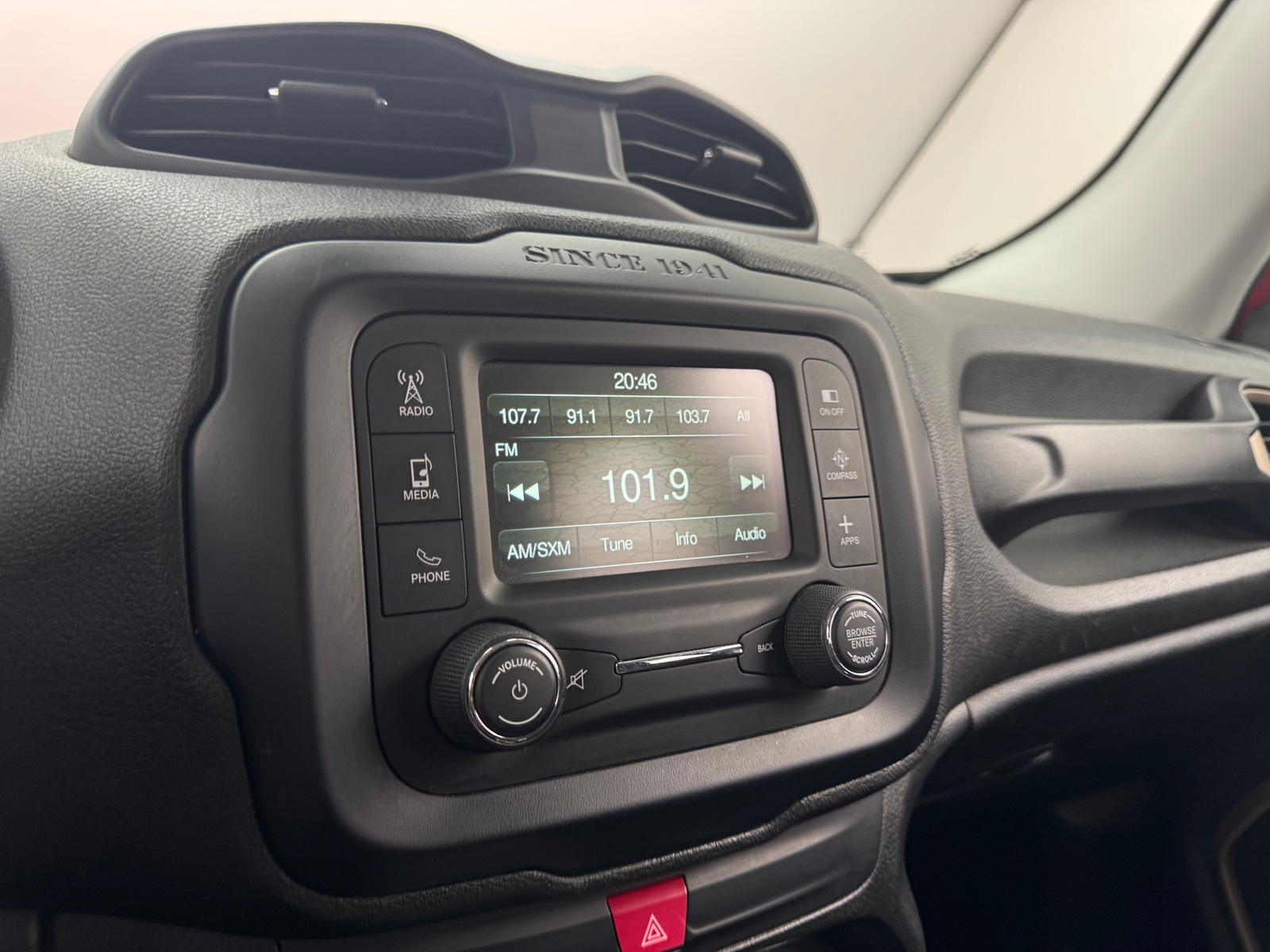 Thumbnail: 2017 Jeep Renegade - 4