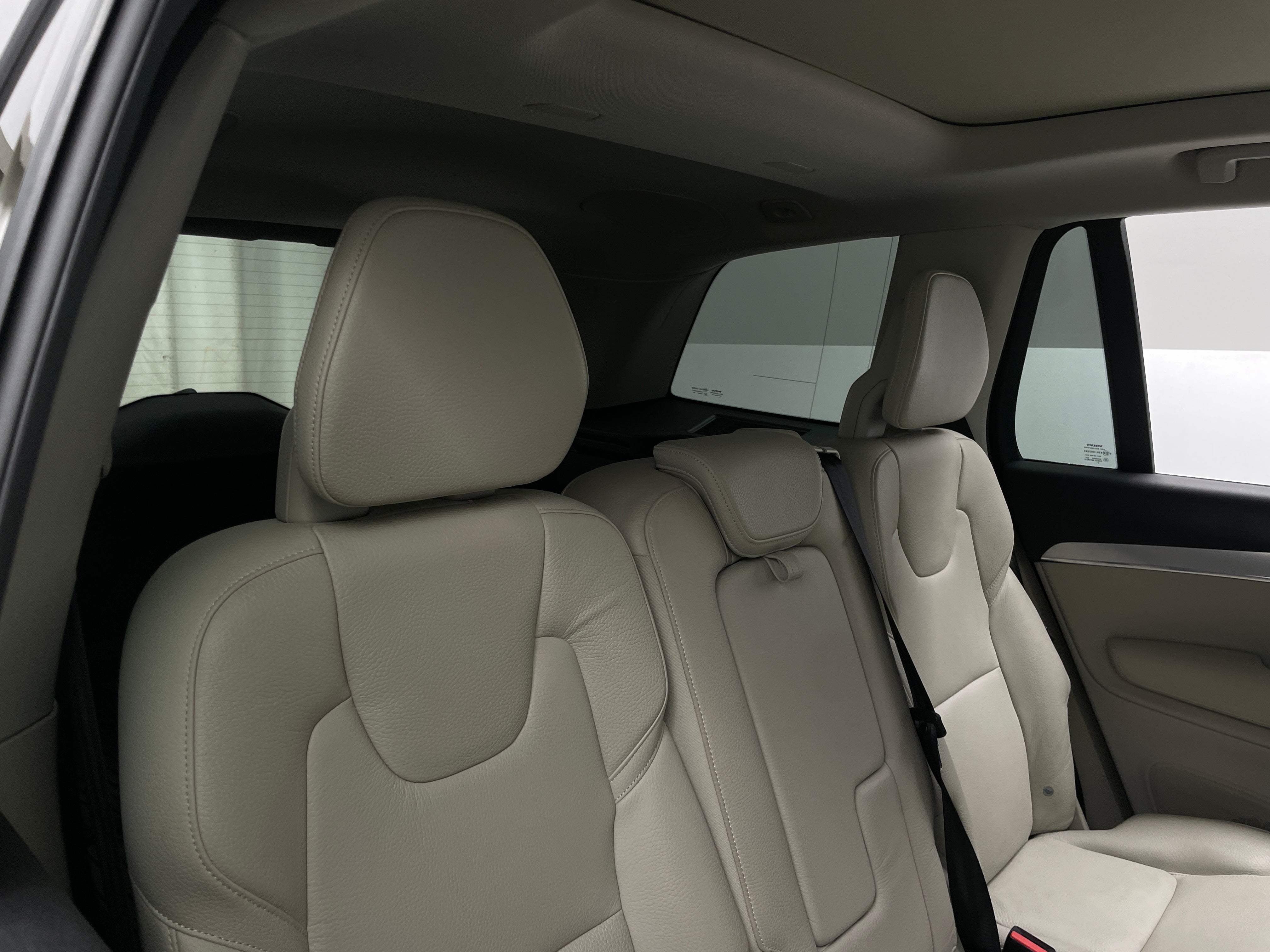 2016 Volvo XC90 T5 Momentum 5