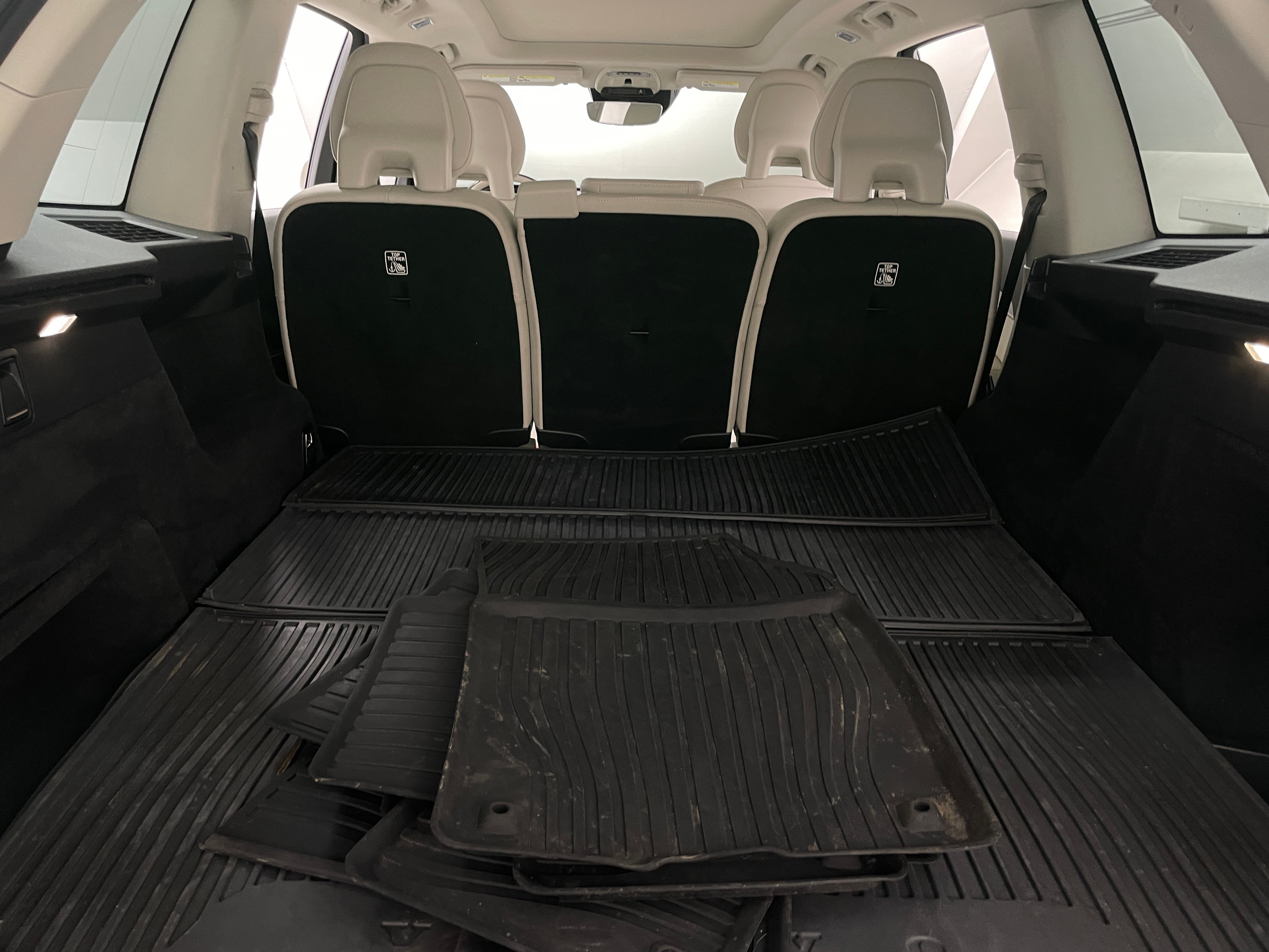 2016 Volvo XC90 T5 Momentum 6