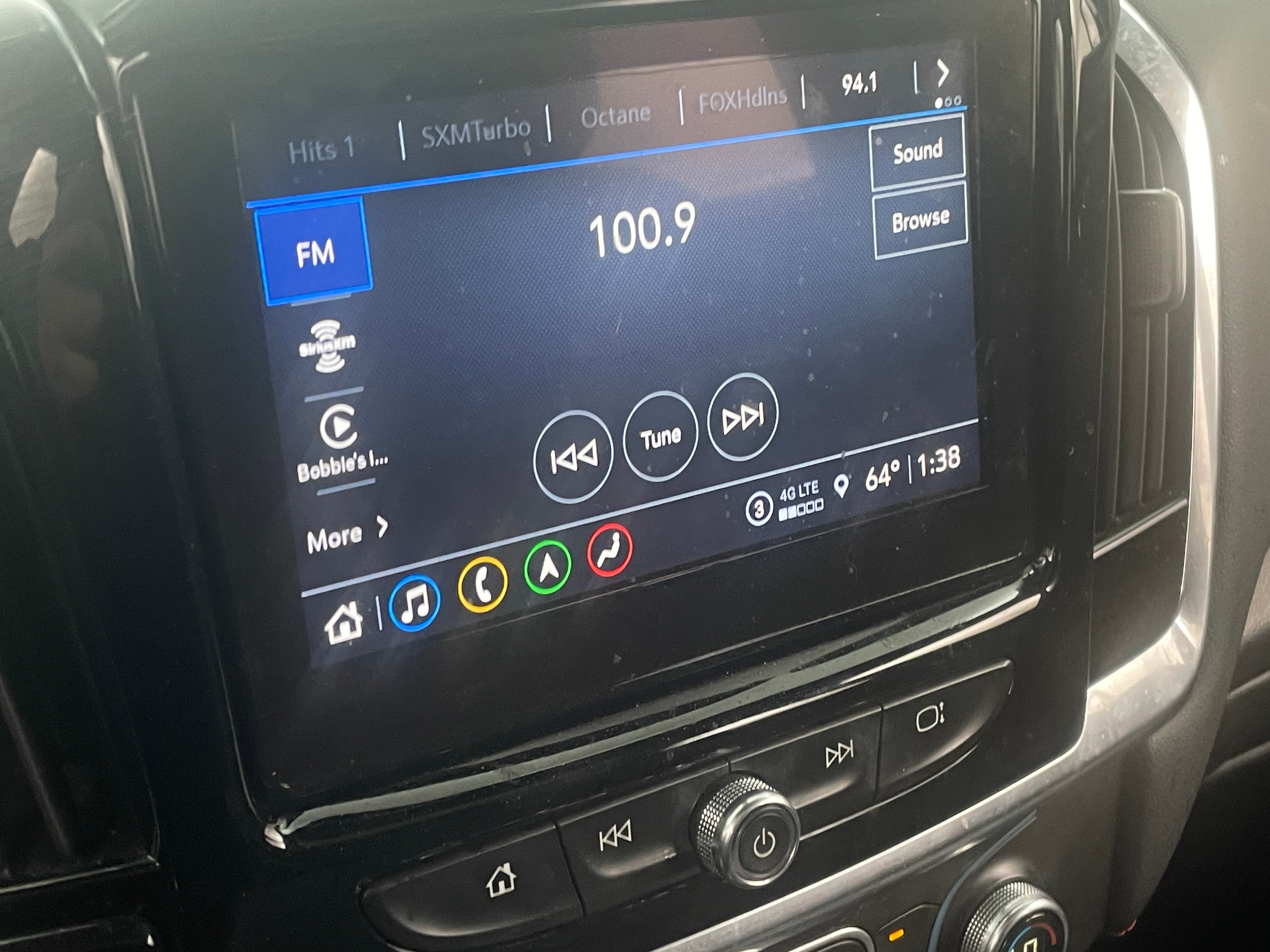 2022 Chevrolet Traverse RS 4