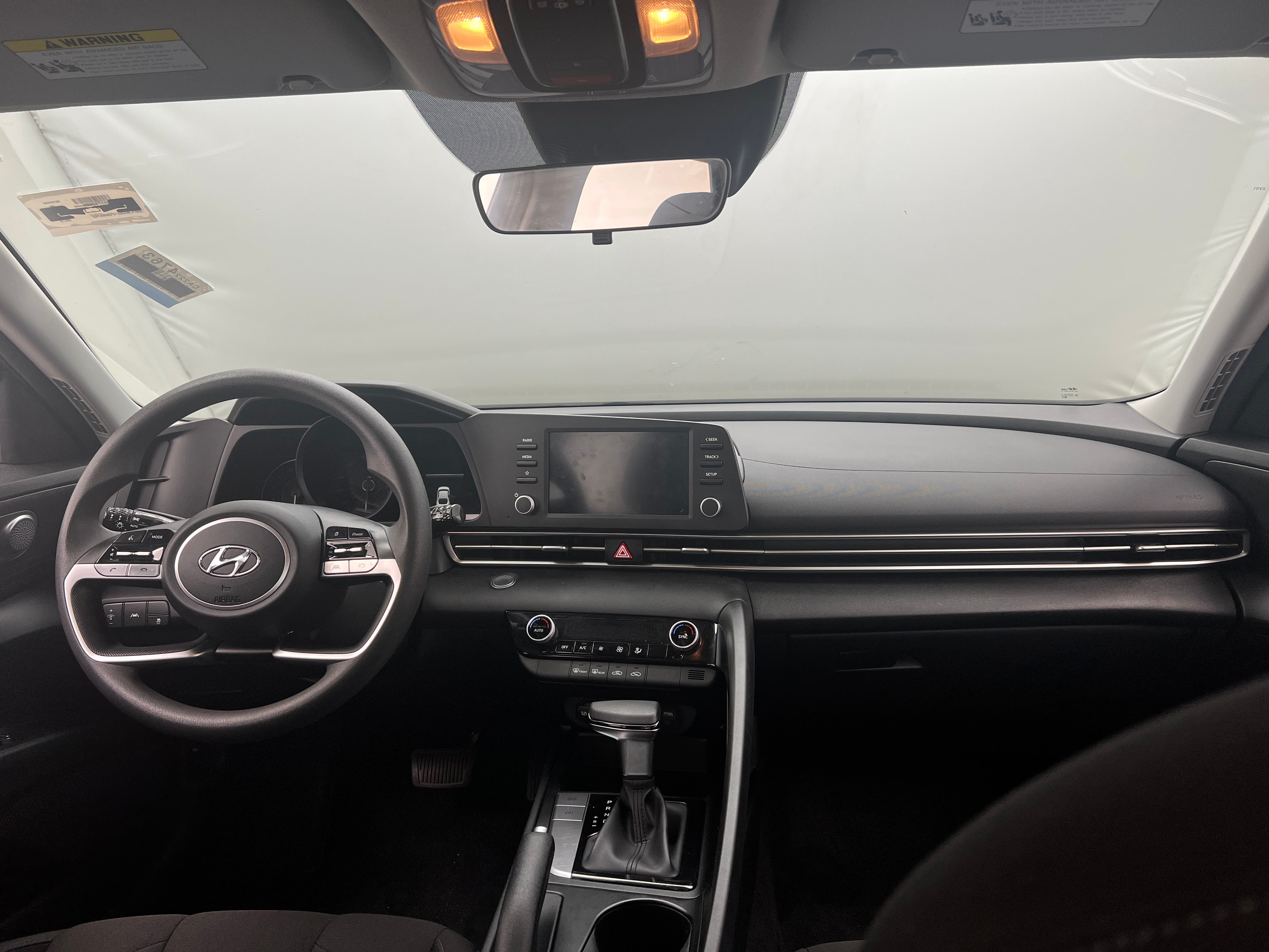 2023 Hyundai Elantra SEL 3