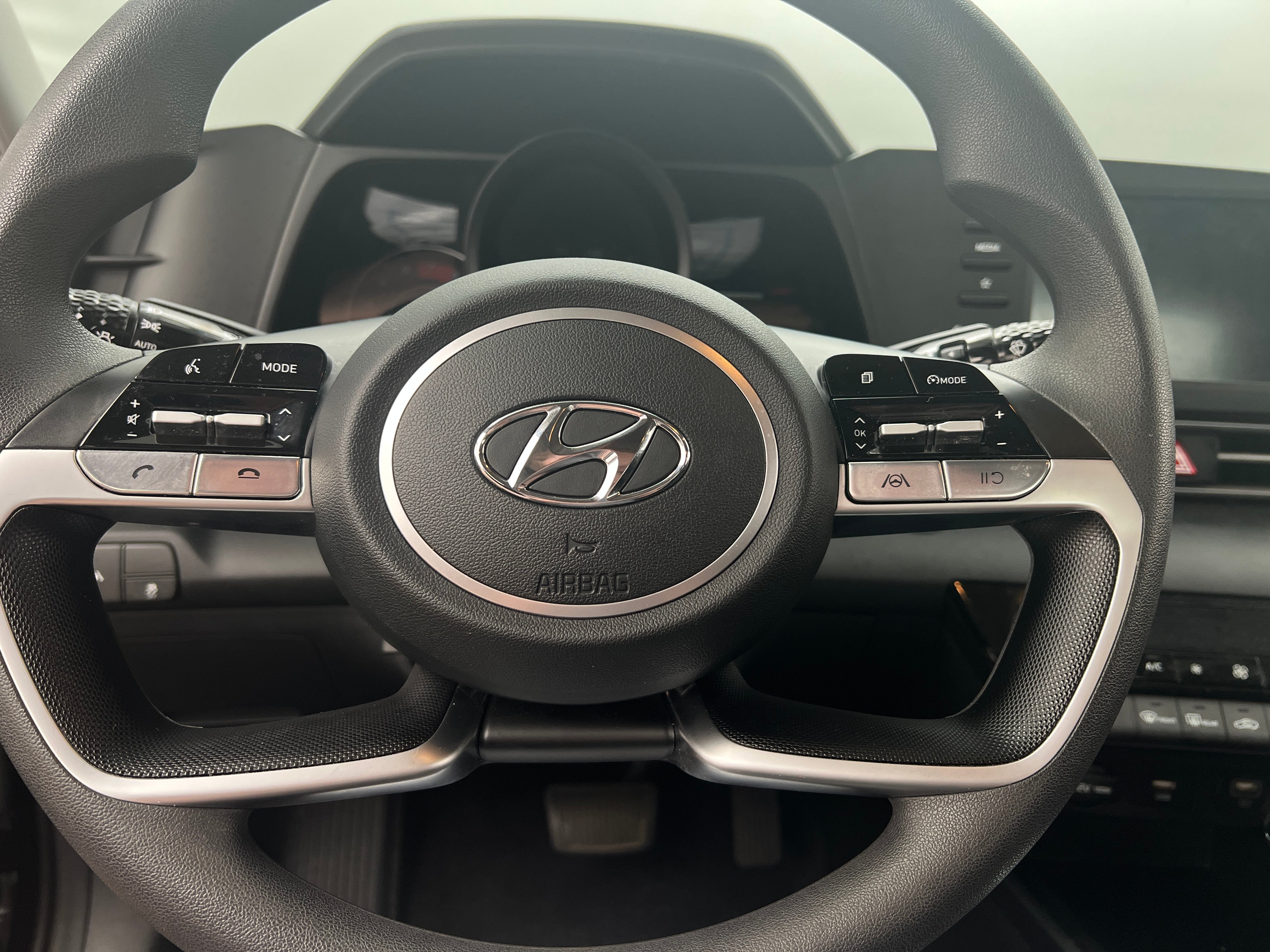 2023 Hyundai Elantra SEL 5