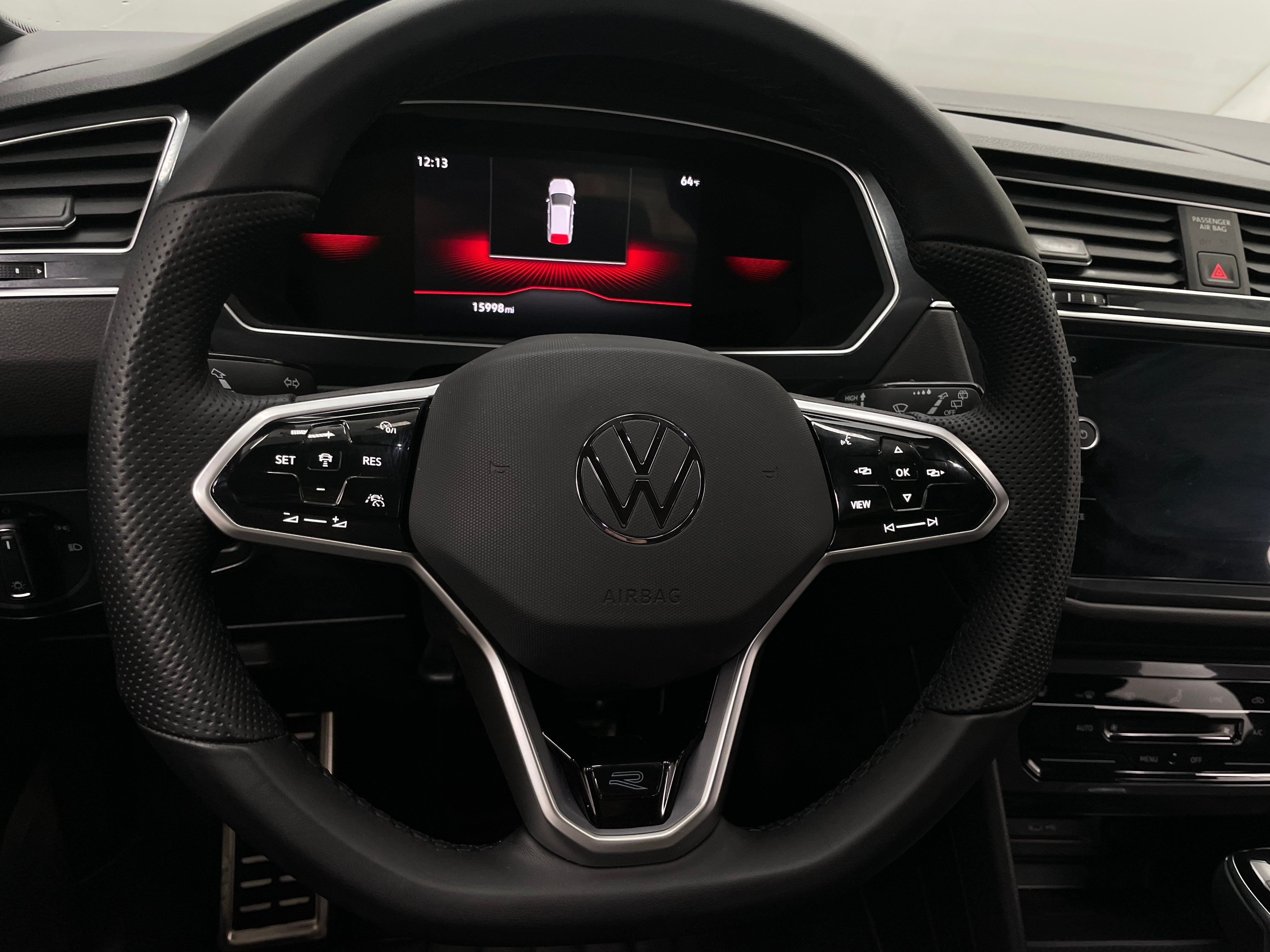 2024 Volkswagen Tiguan SE R-Line Black 4