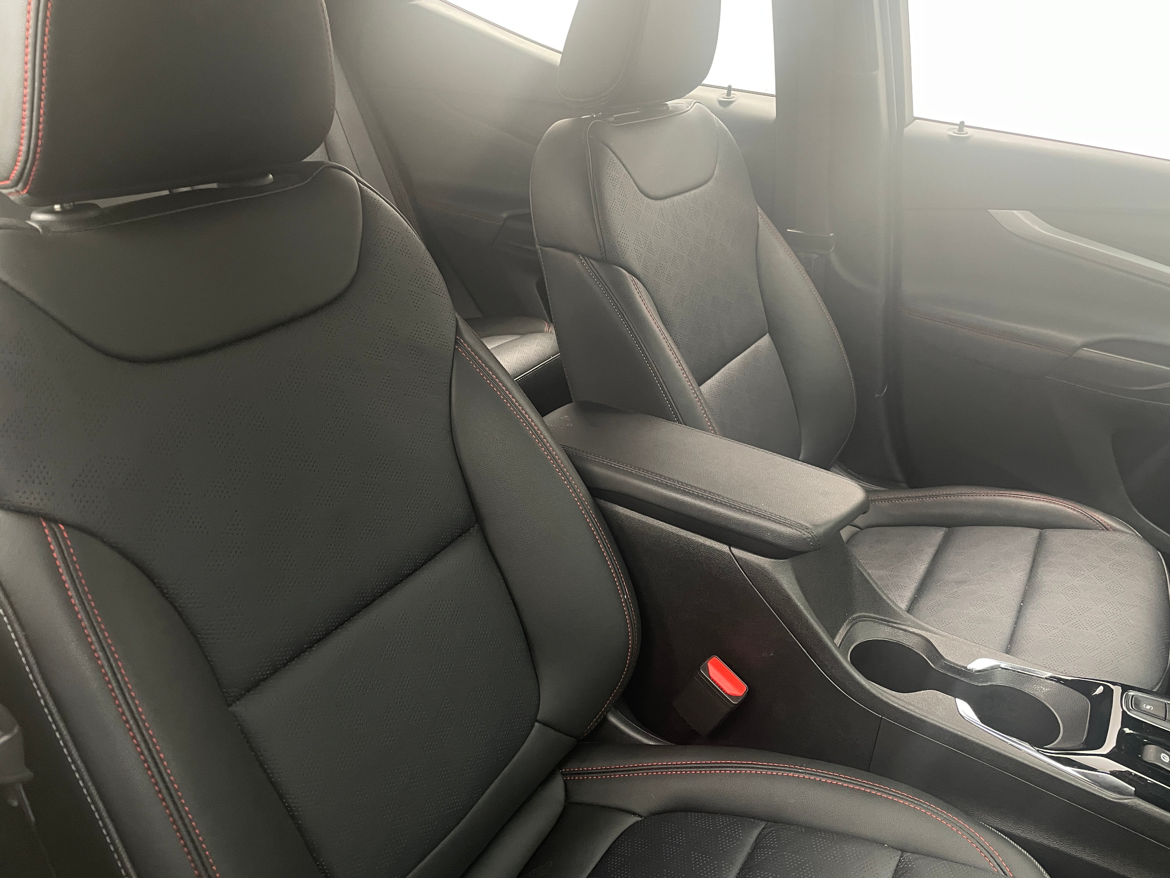 2023 Chevrolet Bolt EUV LT 2
