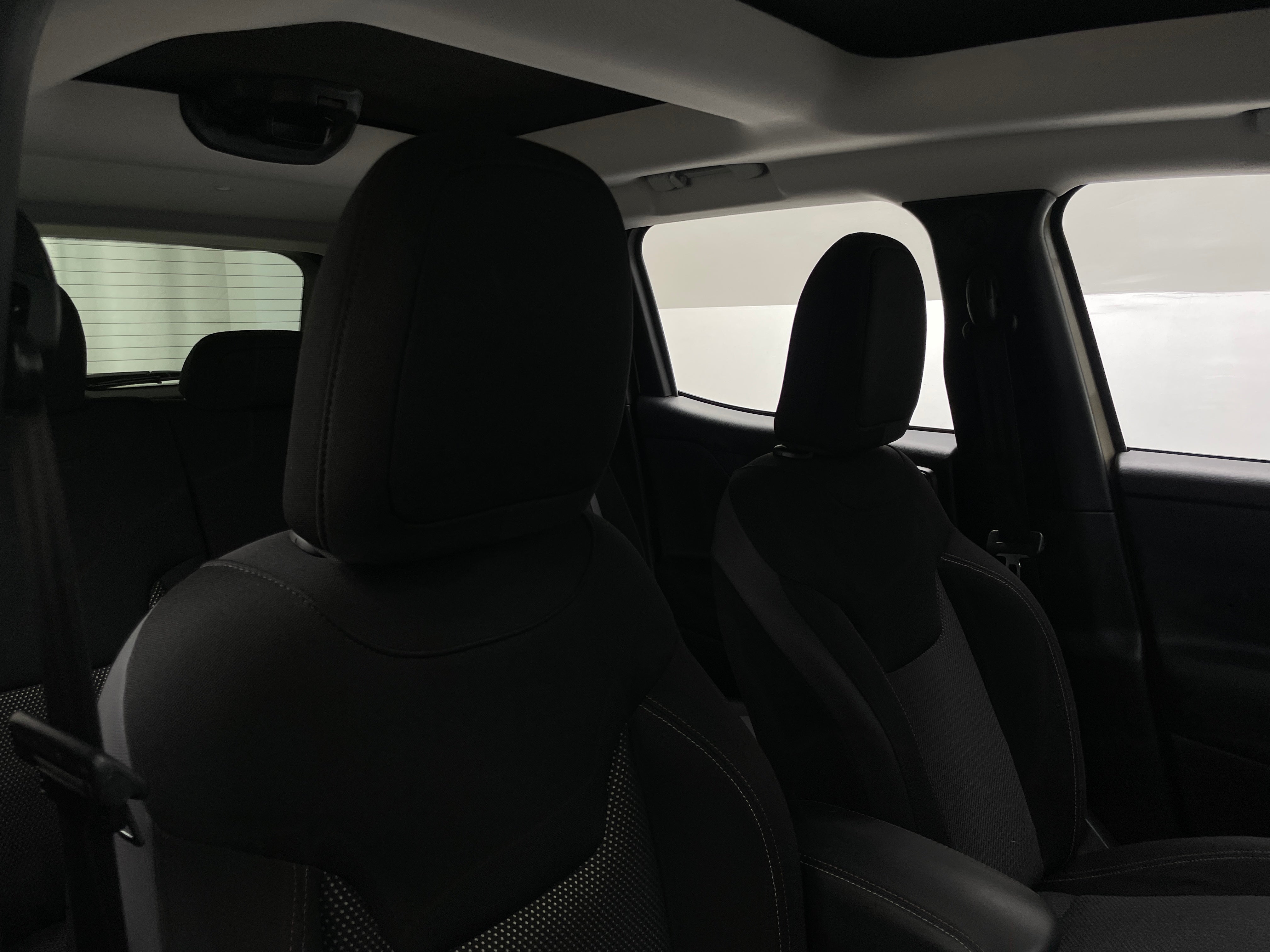 2016 Jeep Renegade 75th Anniversary Edition 2