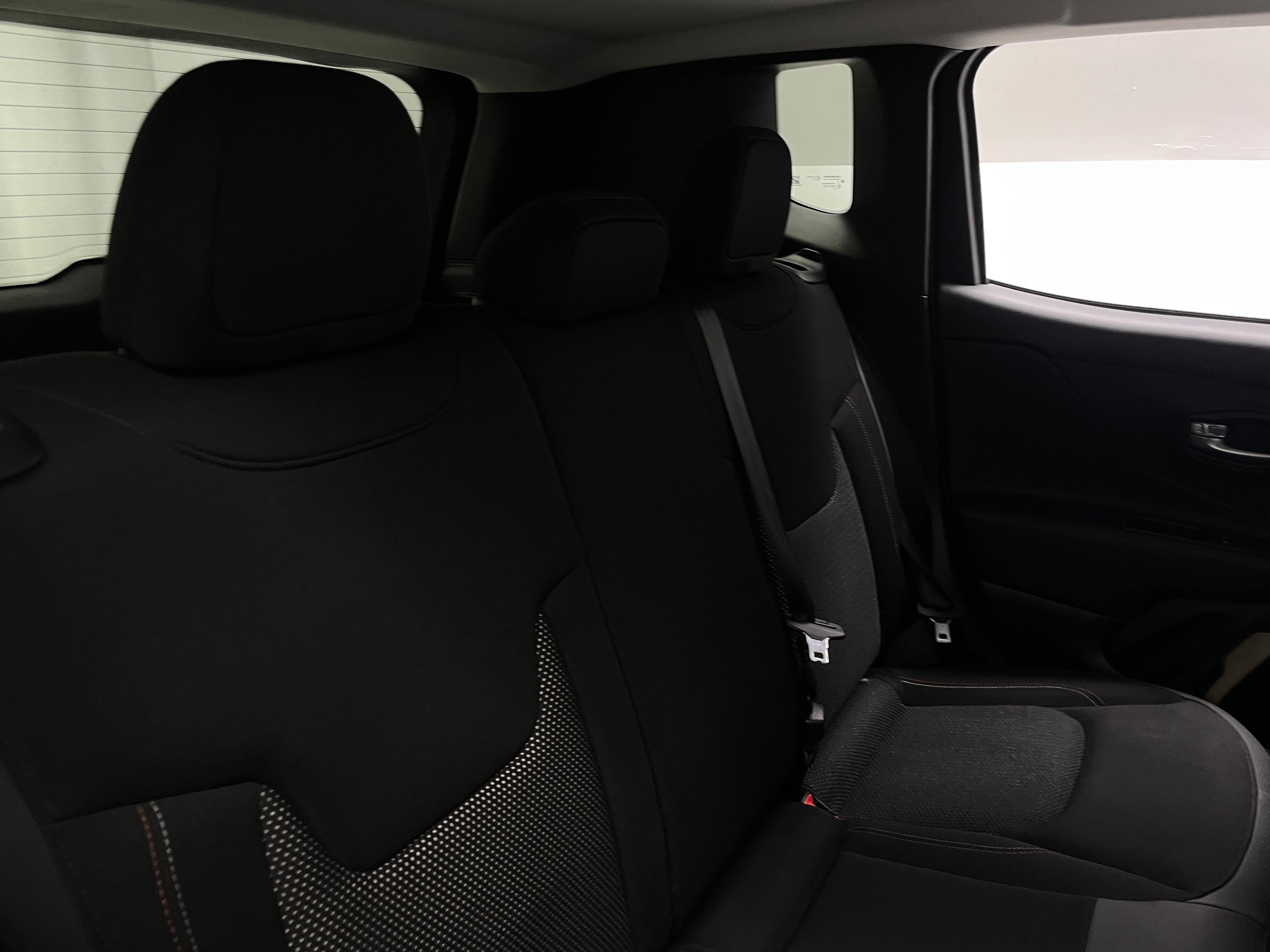 2016 Jeep Renegade 75th Anniversary Edition 6