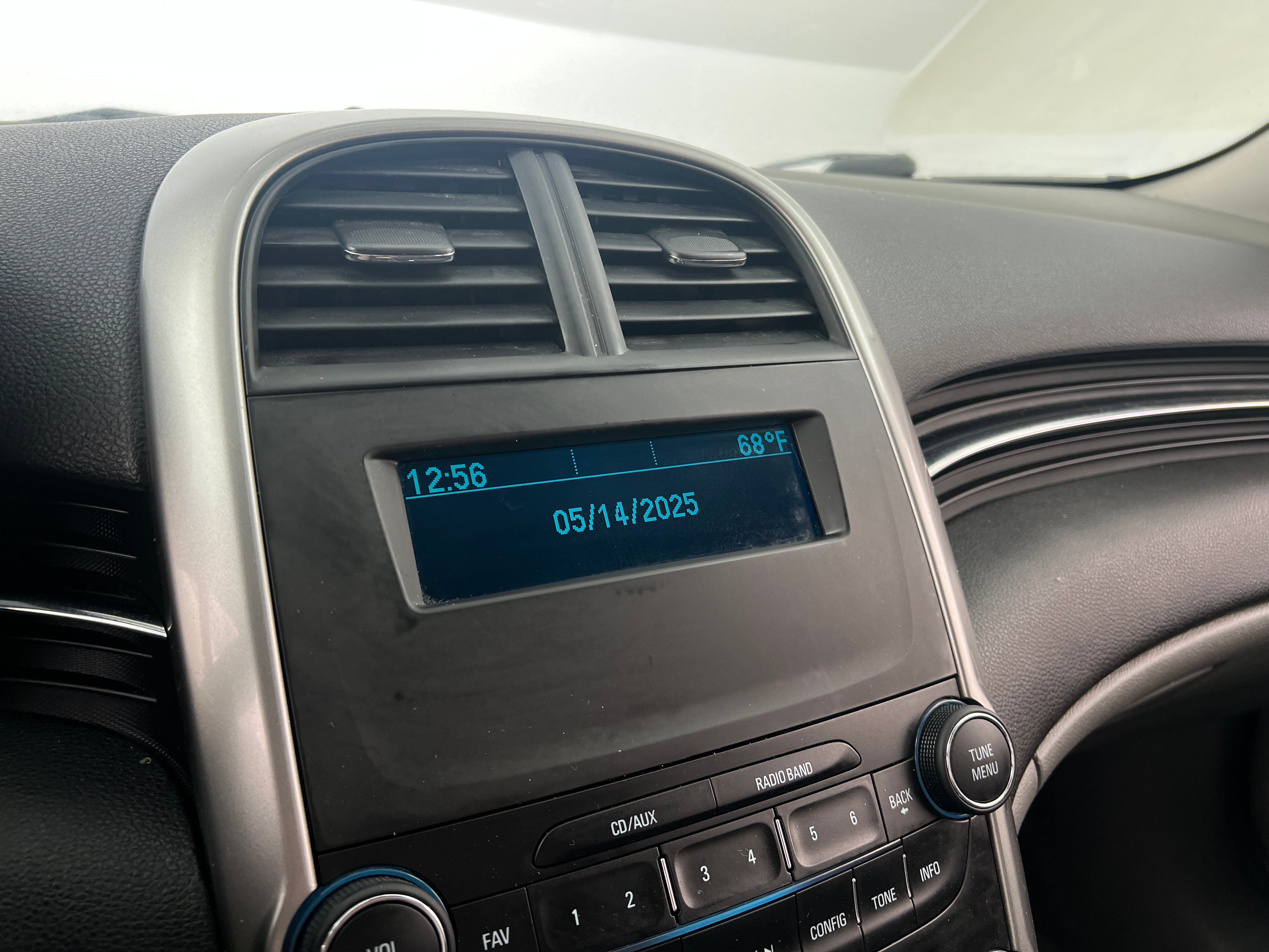 2016 Chevrolet Malibu LS 4