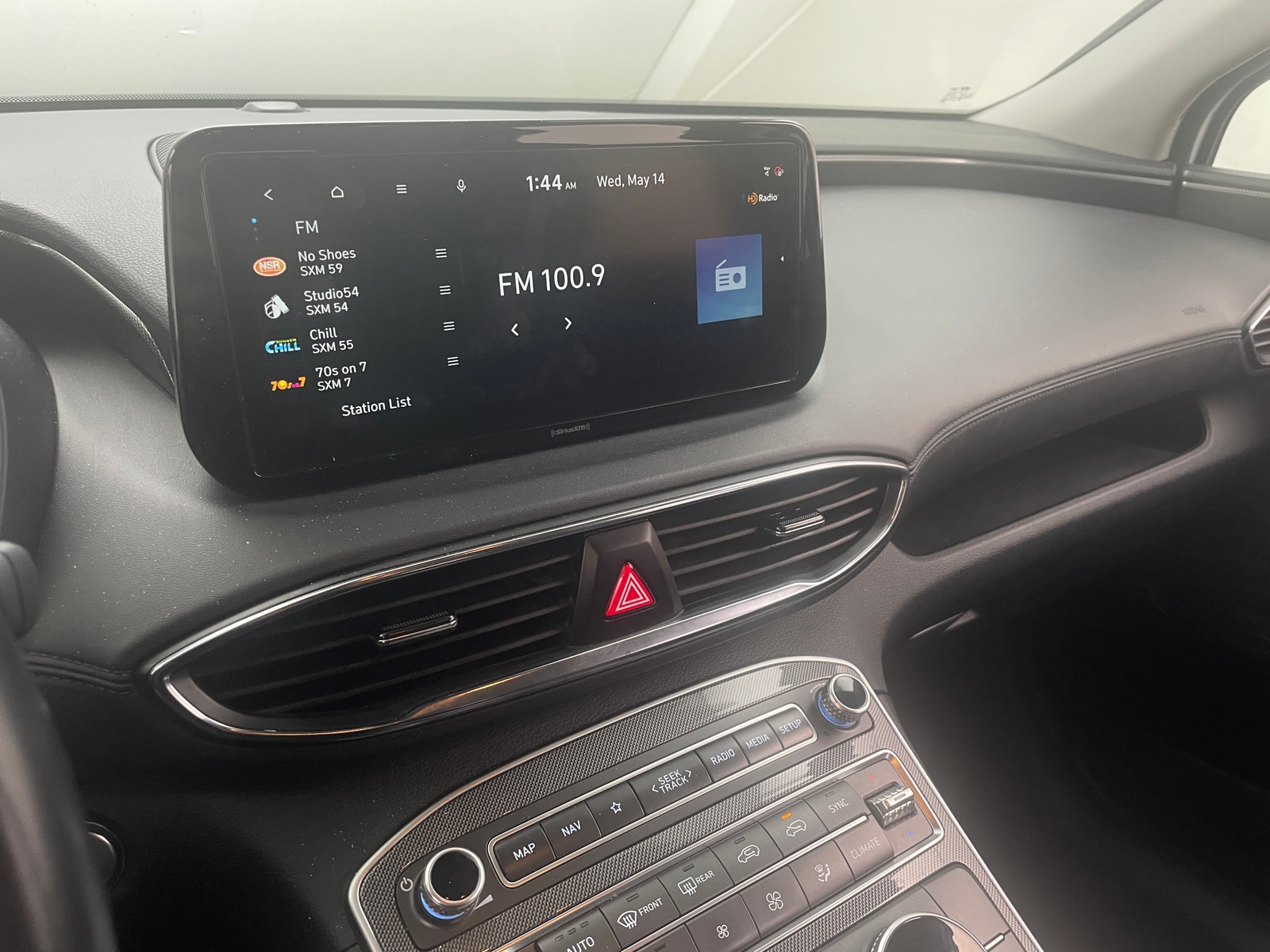 Thumbnail: 2023 Hyundai Santa Fe - 4