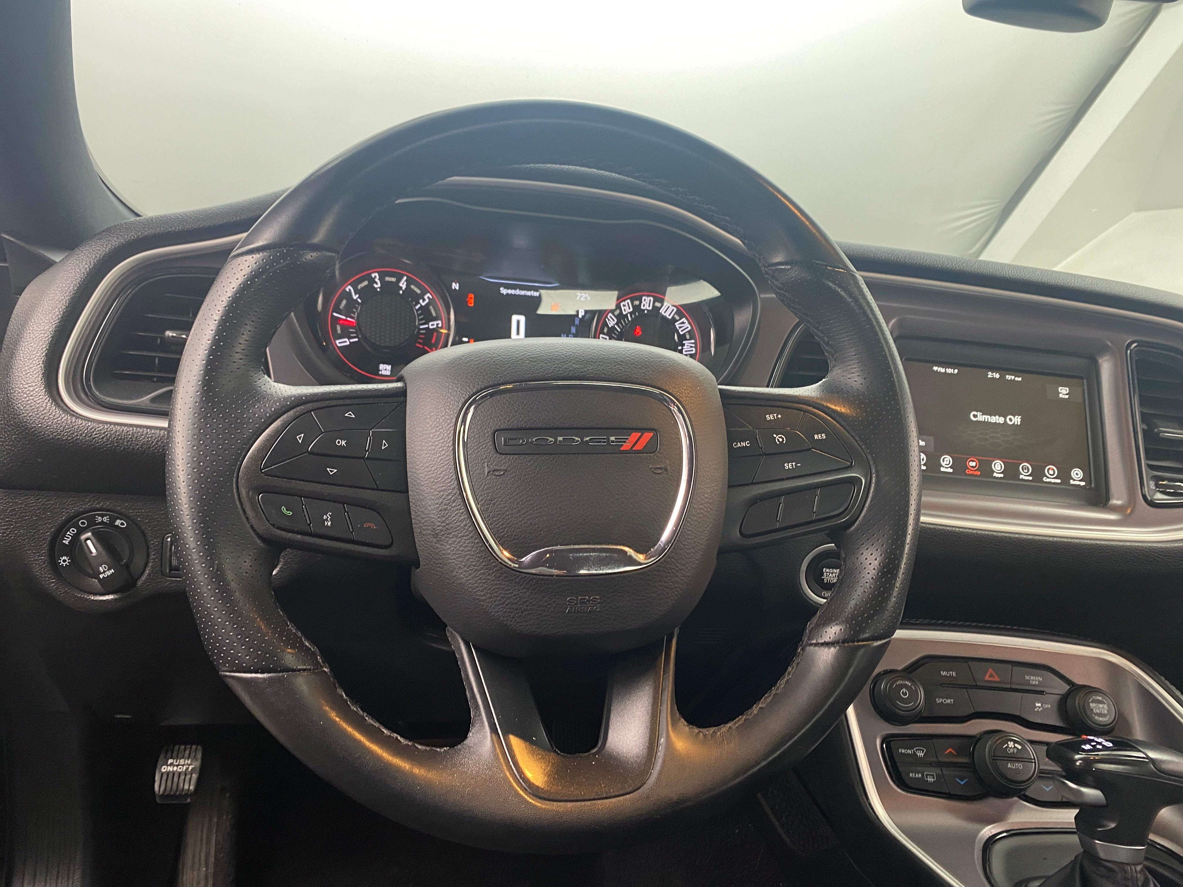 2022 Dodge Challenger SXT 4