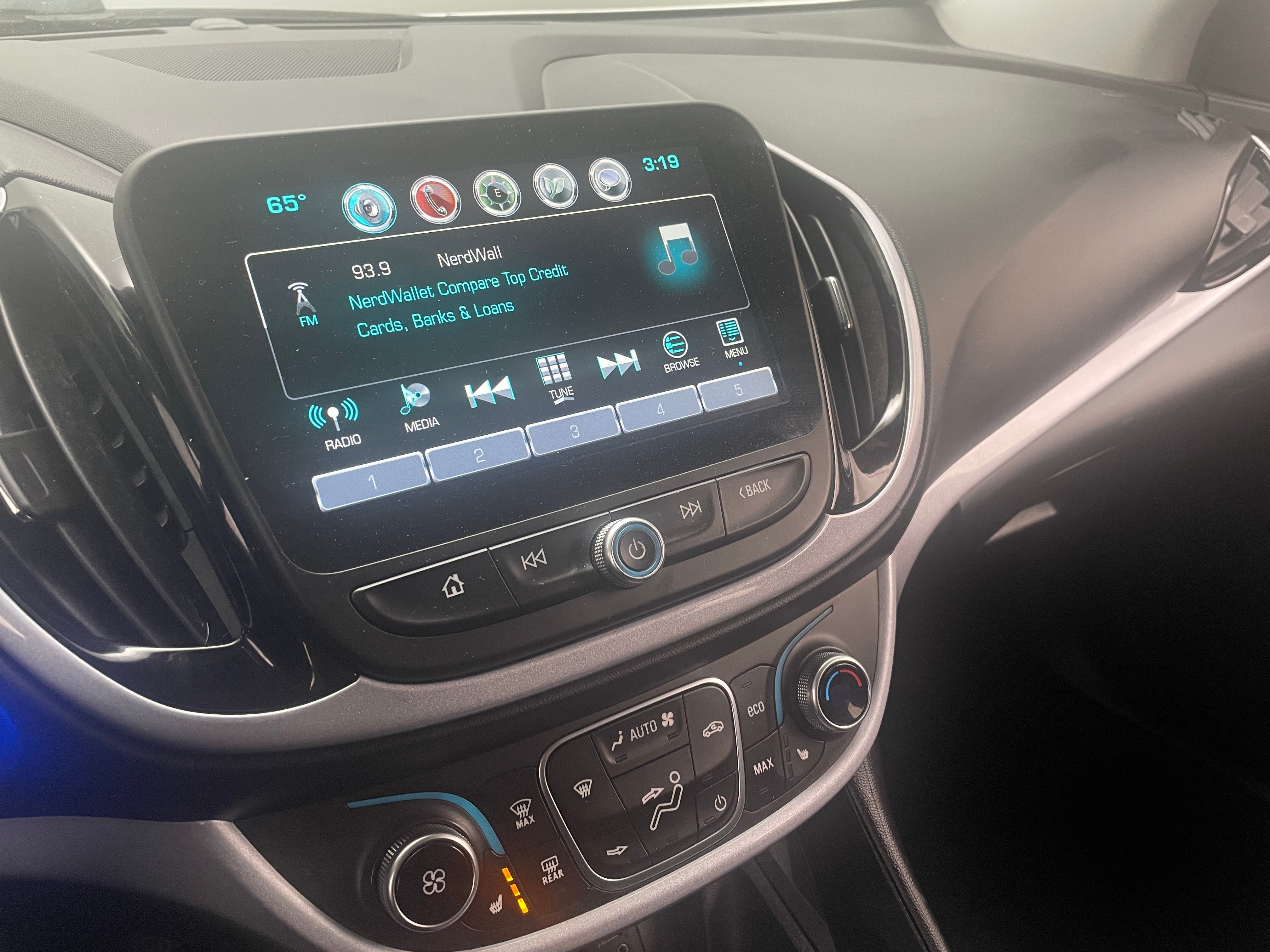 2018 Chevrolet Volt LT 3