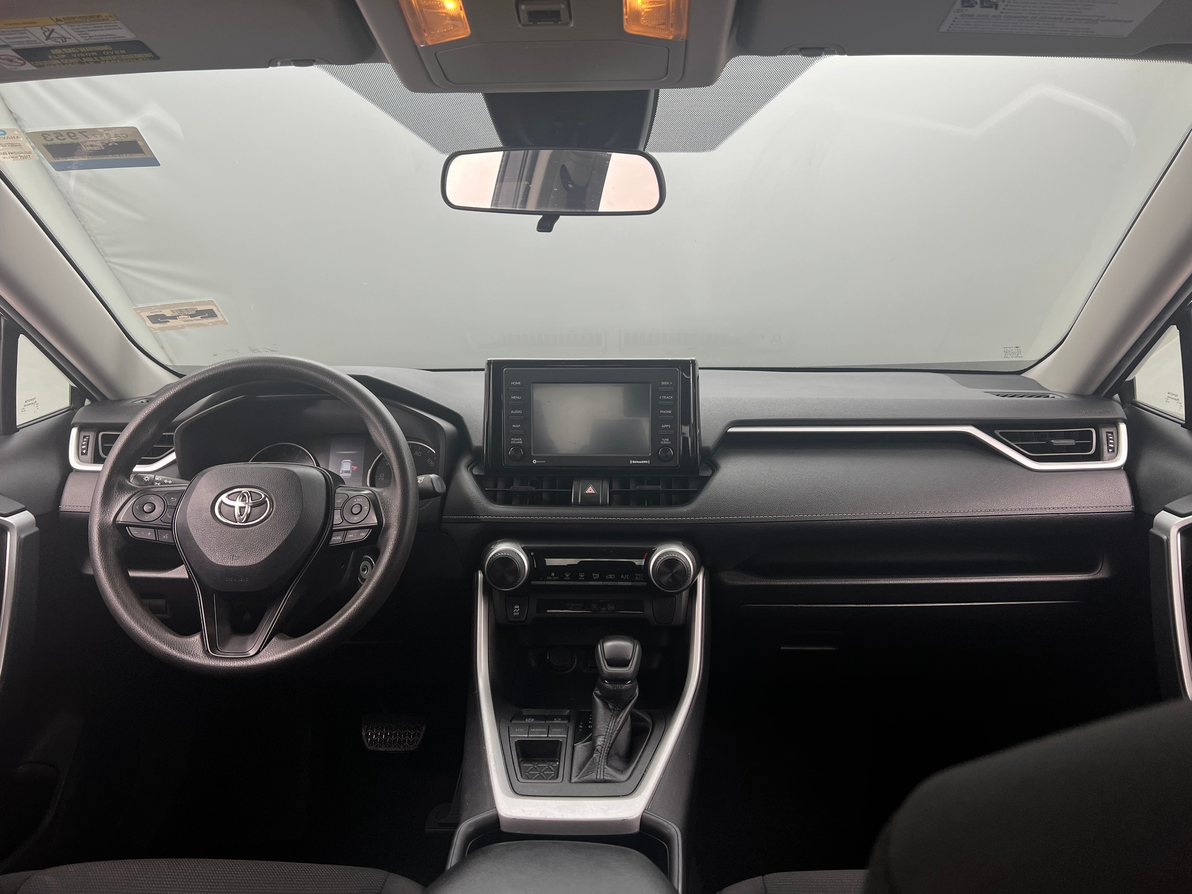 2021 Toyota RAV4 LE 3