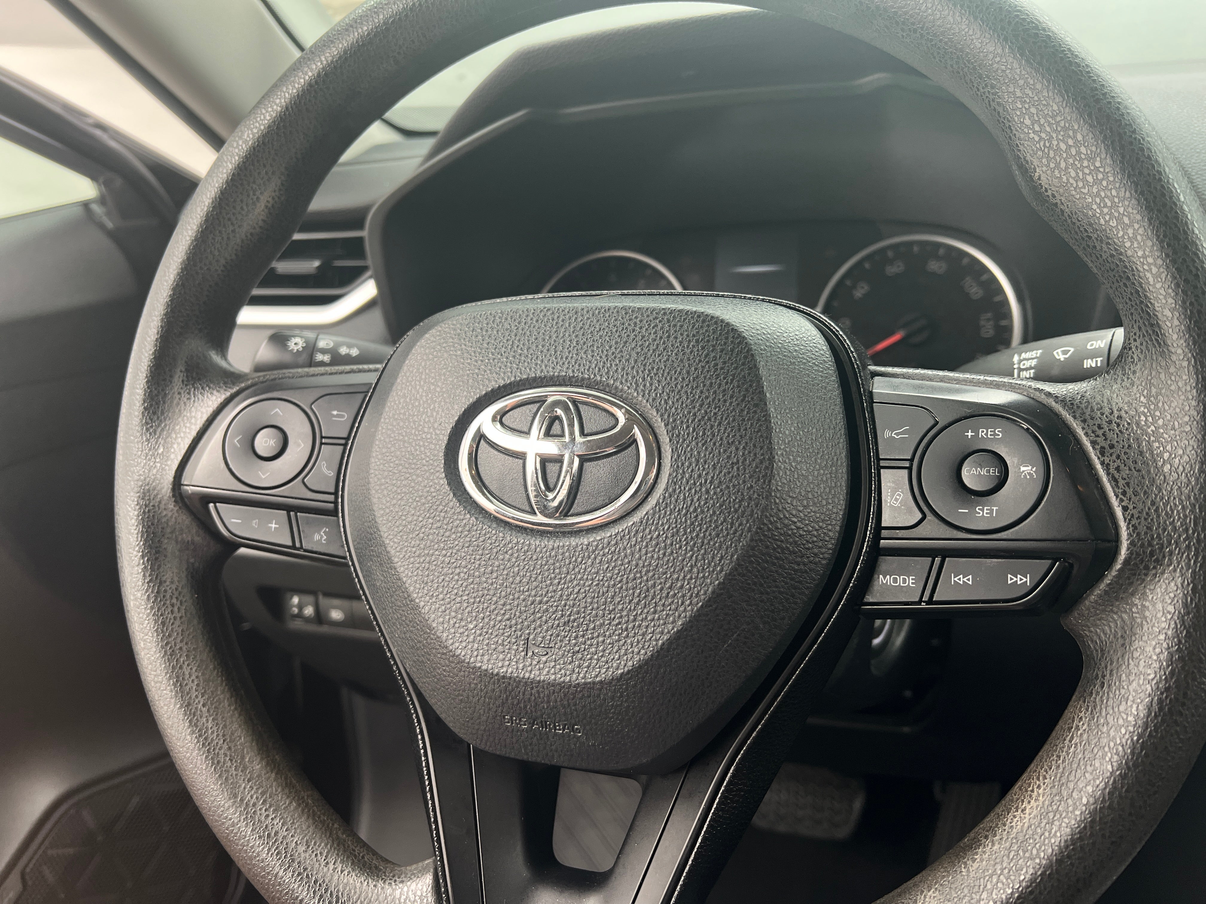 2021 Toyota RAV4 LE 5