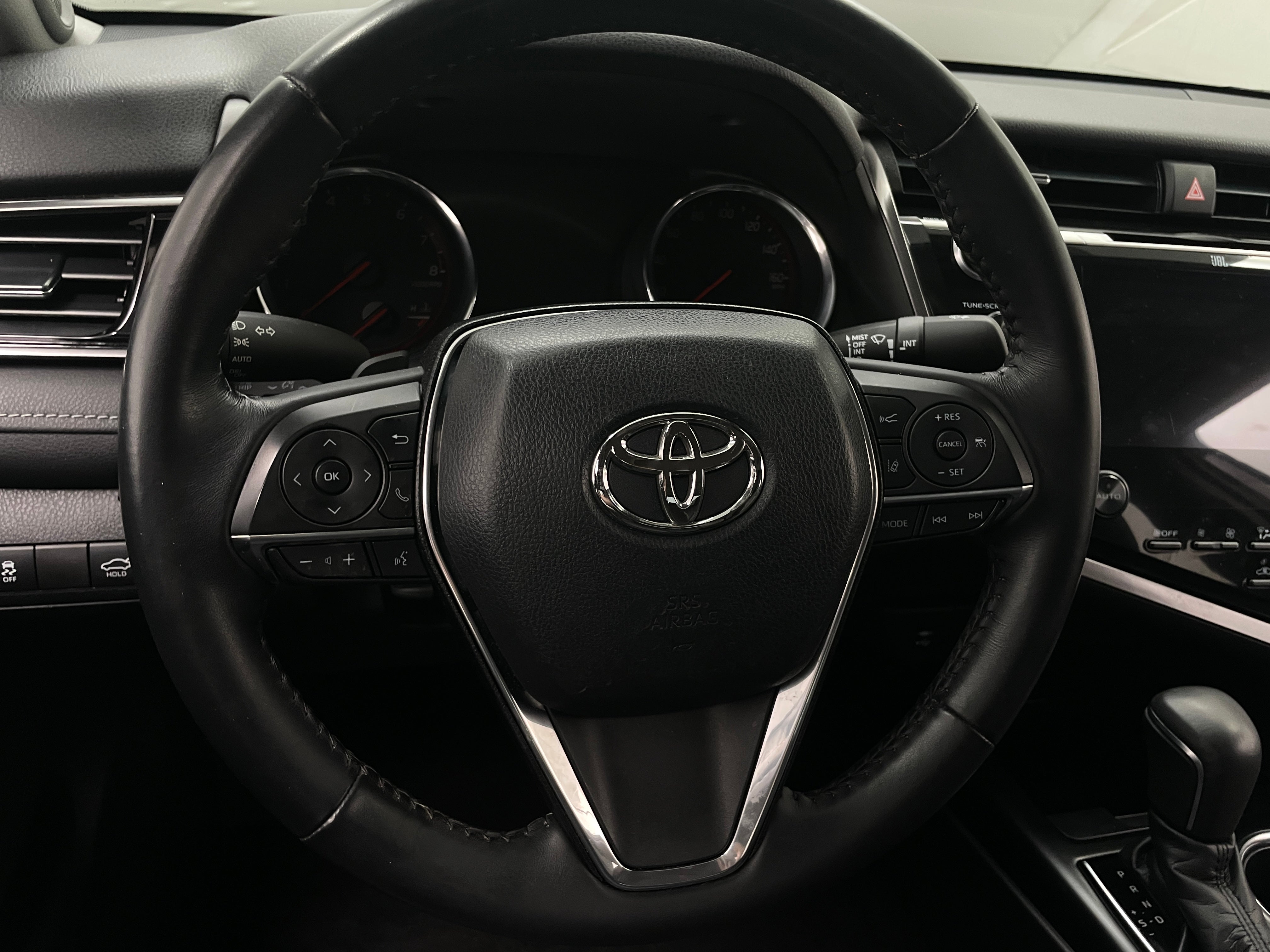 2019 Toyota Camry XSE 4